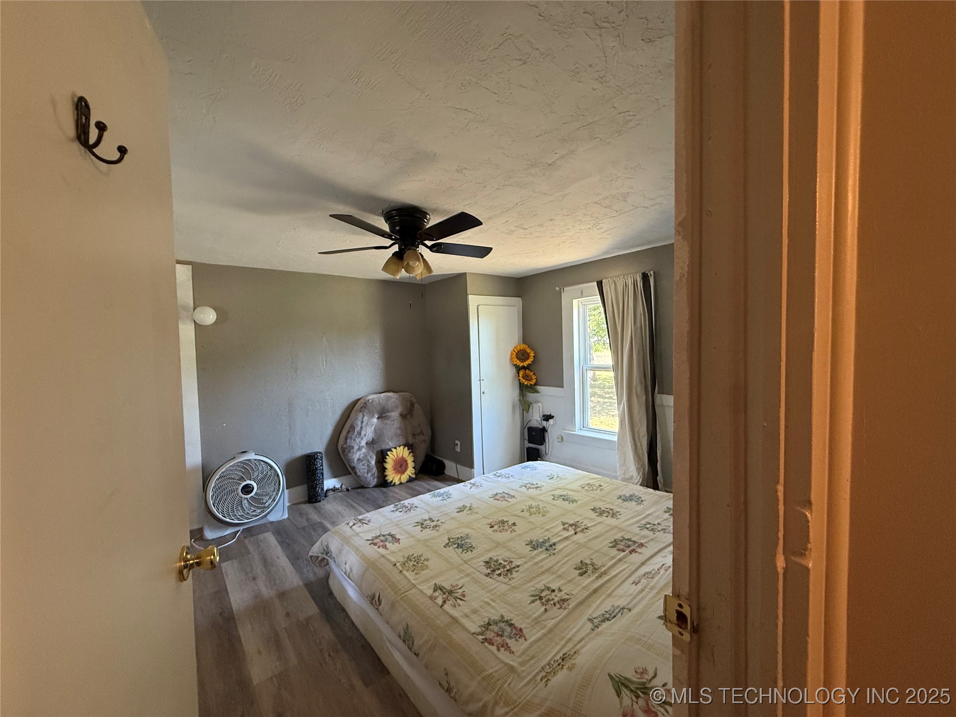 220 E Audd Avenue Property Photo 18