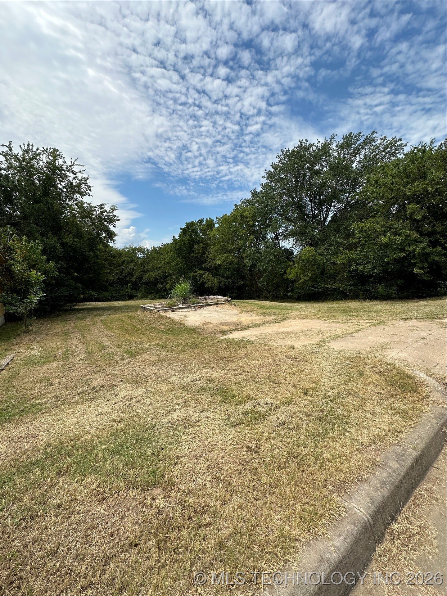 420 W Ottawa Property Photo 3