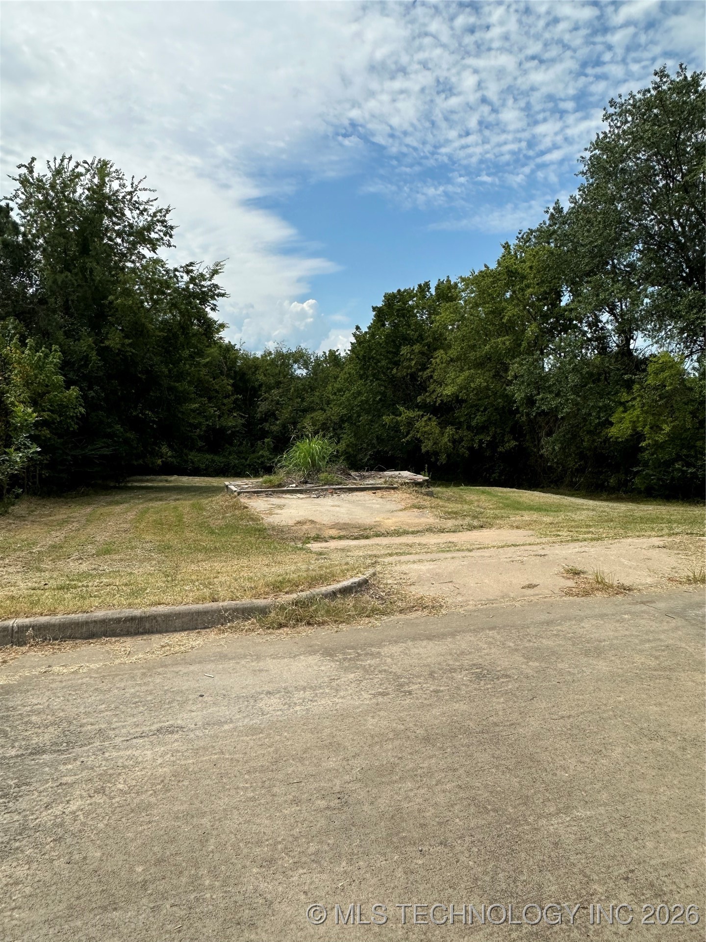 420 W Ottawa Property Photo 4