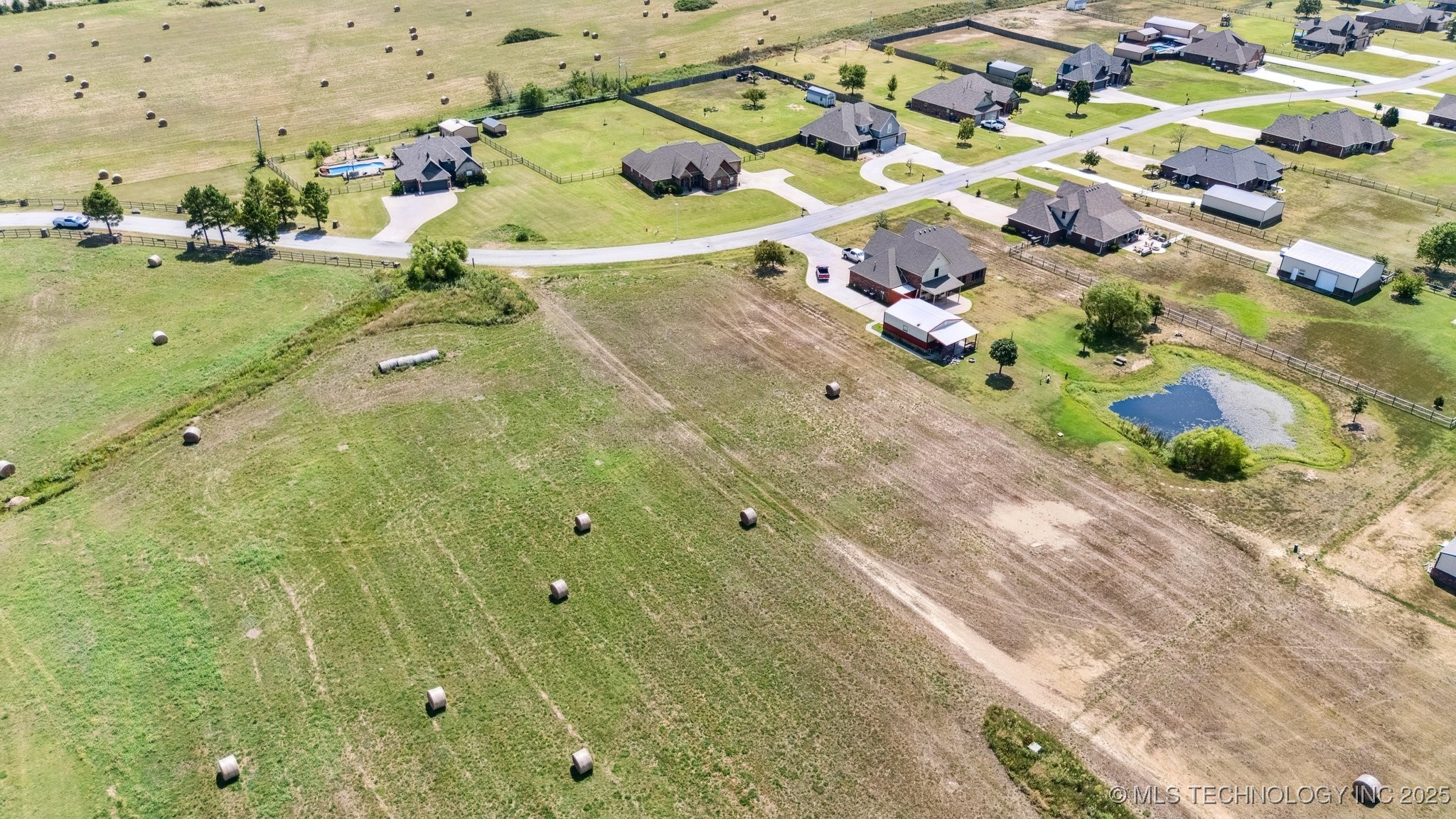 Lantana Boulevard Property Photo 5