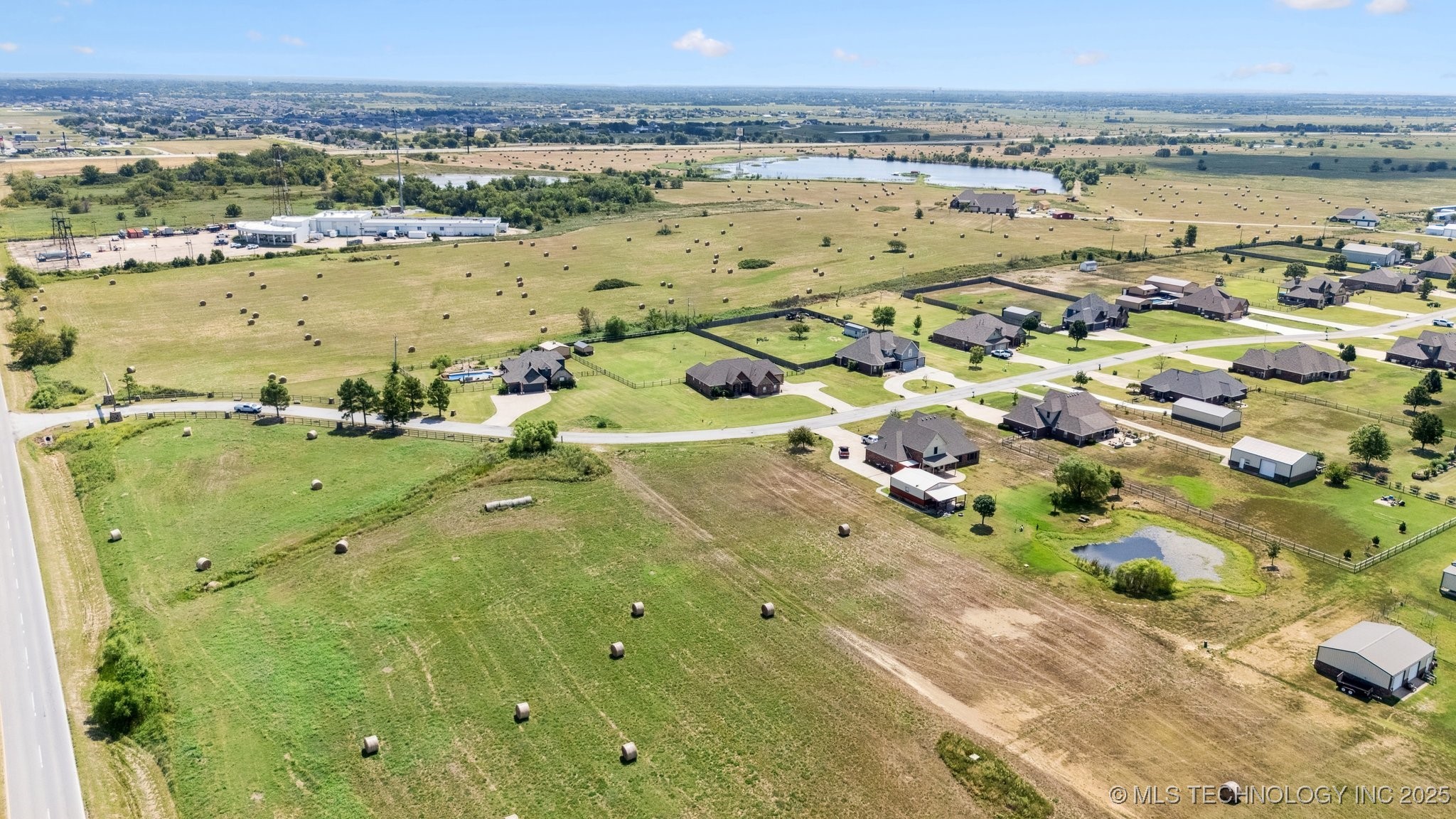 Lantana Boulevard Property Photo 6