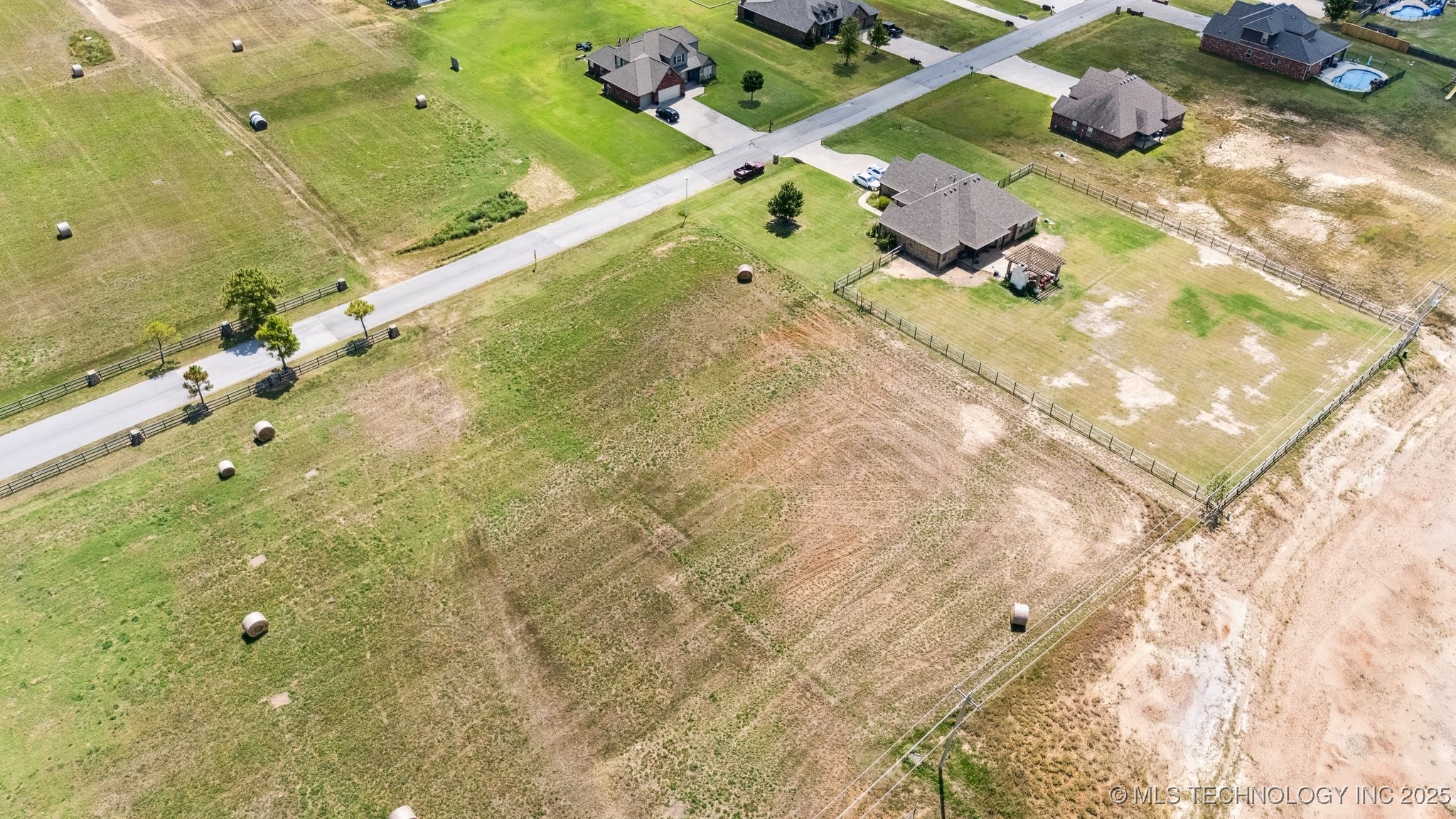 Sandstone Avenue Property Photo 12