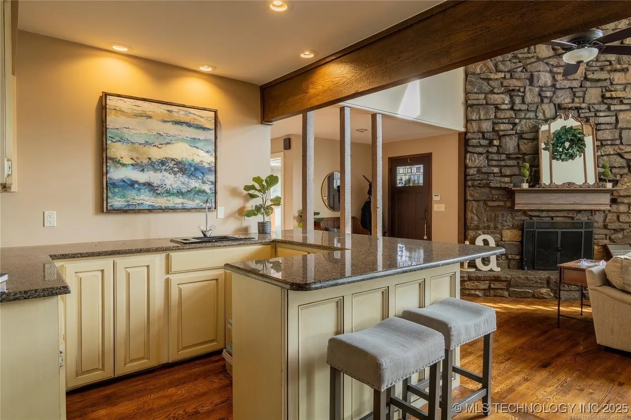 4510 S Birmingham Place Property Photo 4