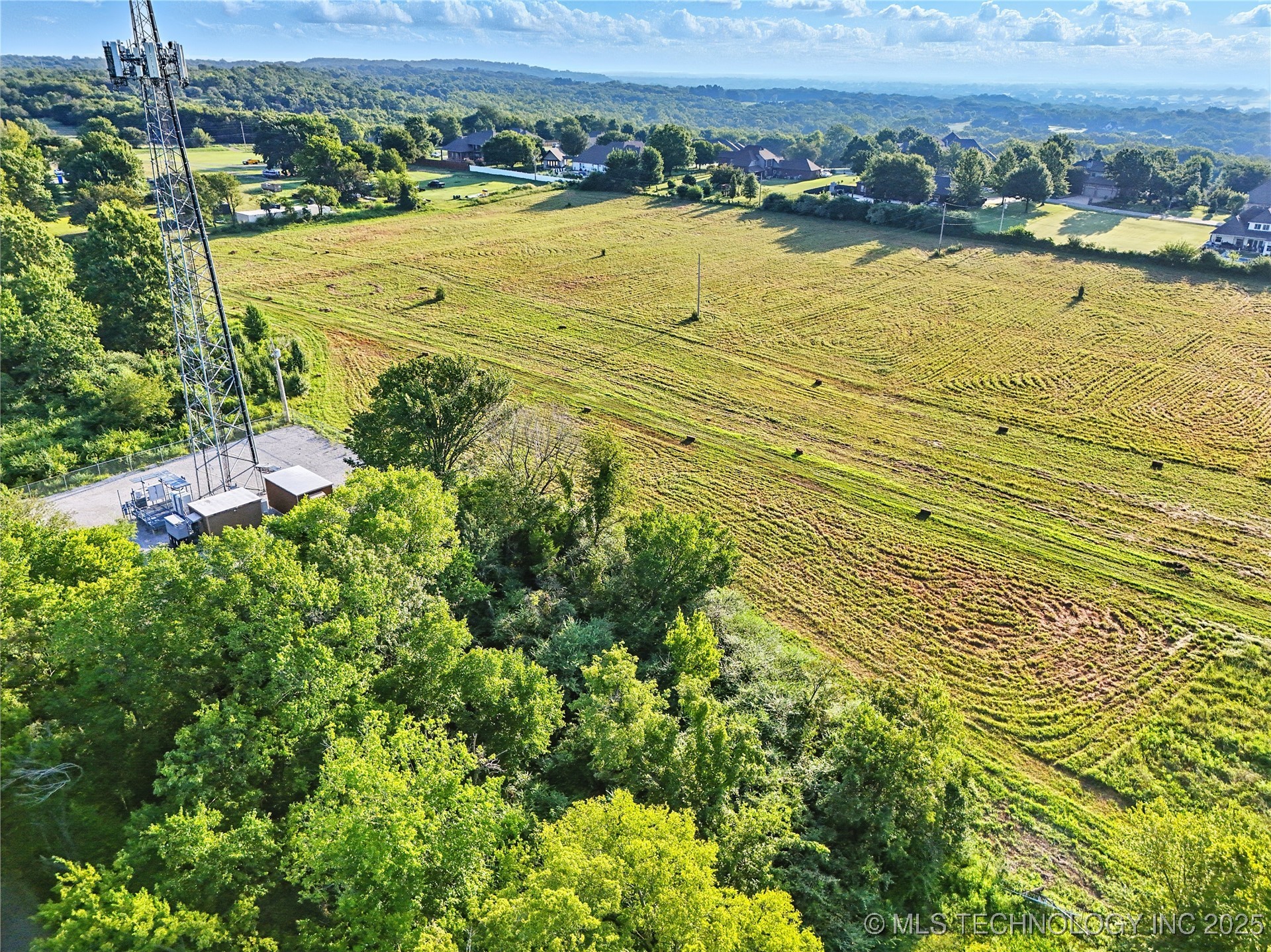 27520 E 72nd Street Property Photo 18