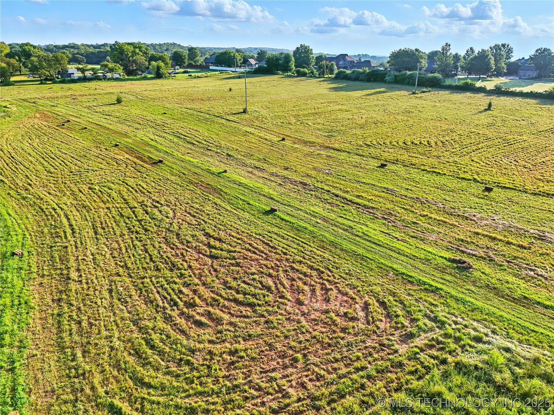 27520 E 72nd Street Property Photo 19