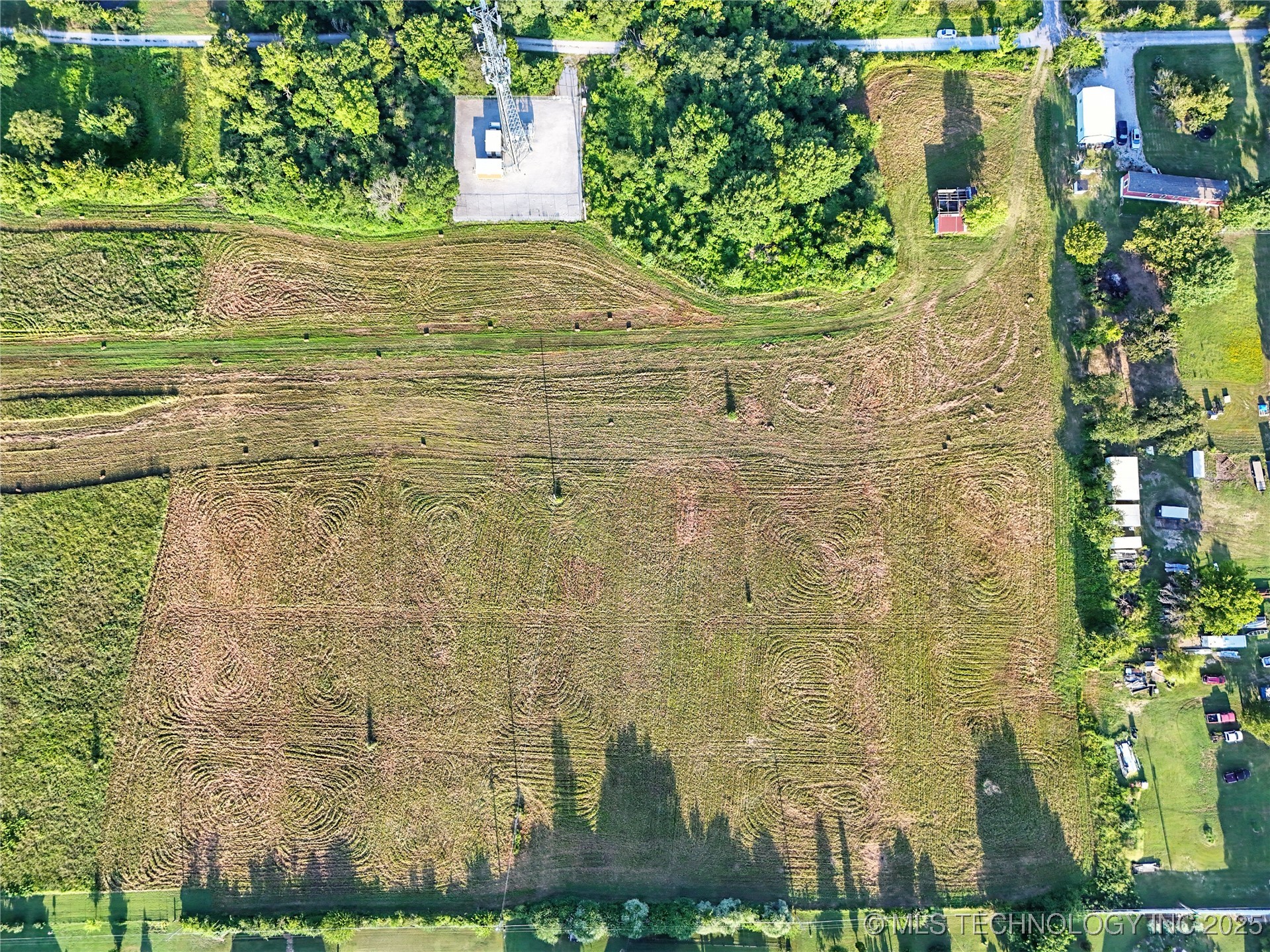 27520 E 72nd Street Property Photo 21