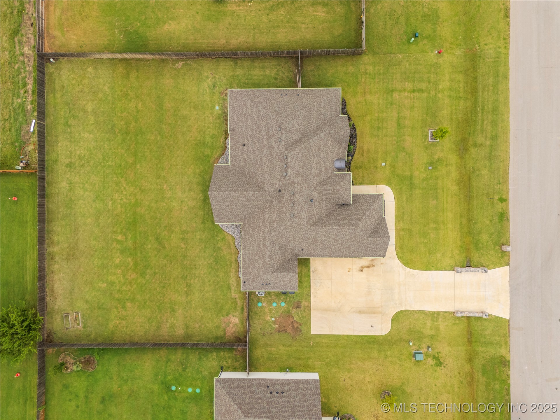 25 W 166th Place S Property Photo 70