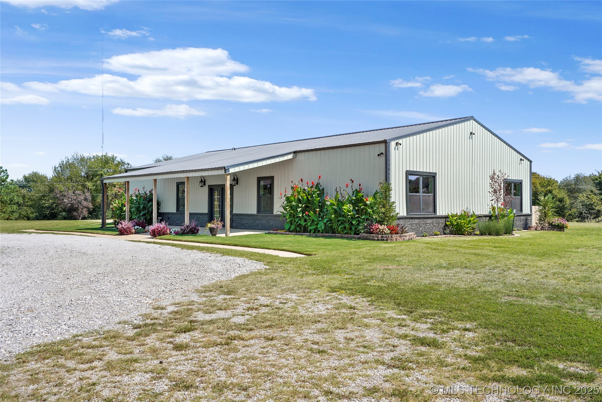 13789 S 309th East Avenue Property Photo 4