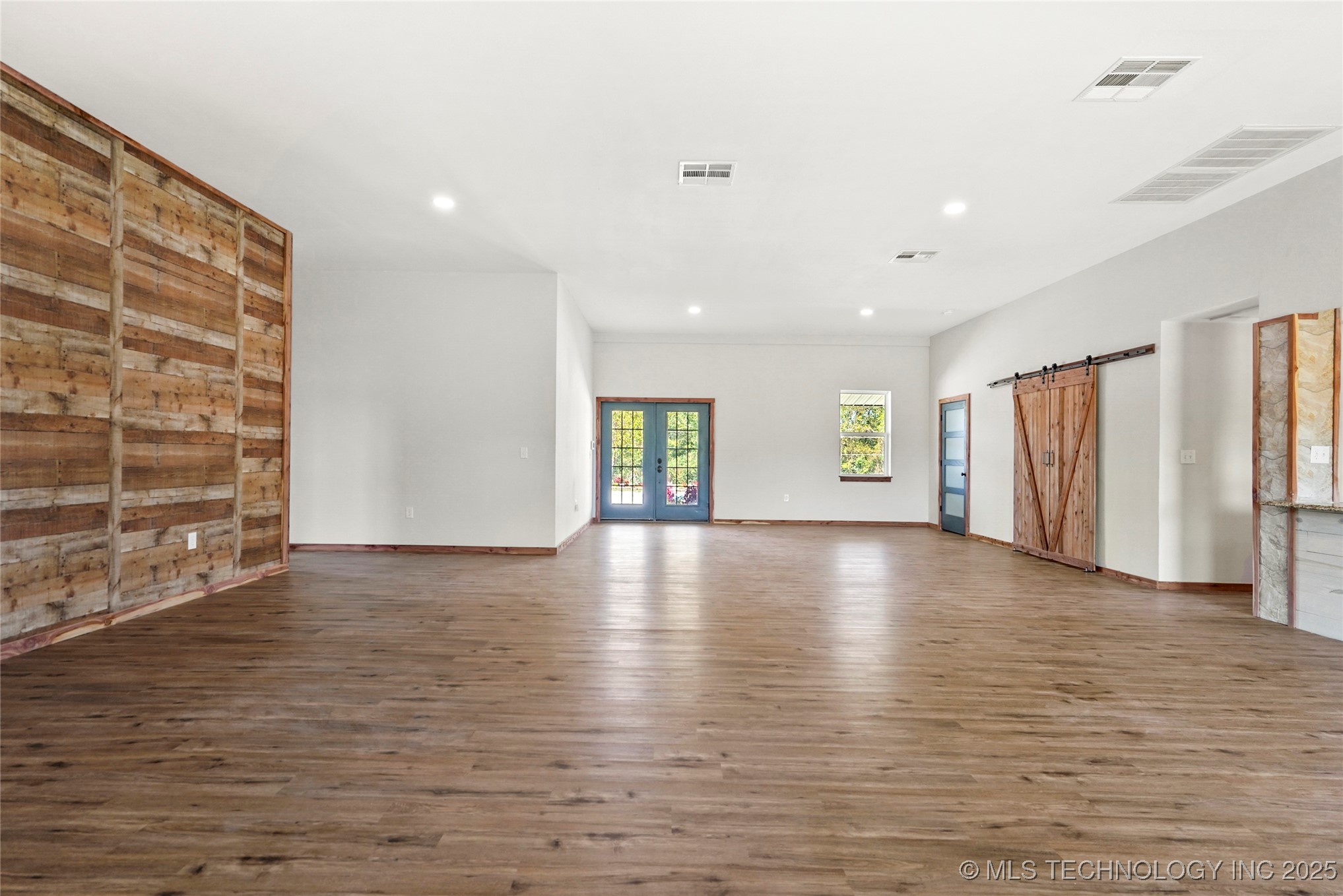 13789 S 309th East Avenue Property Photo 9