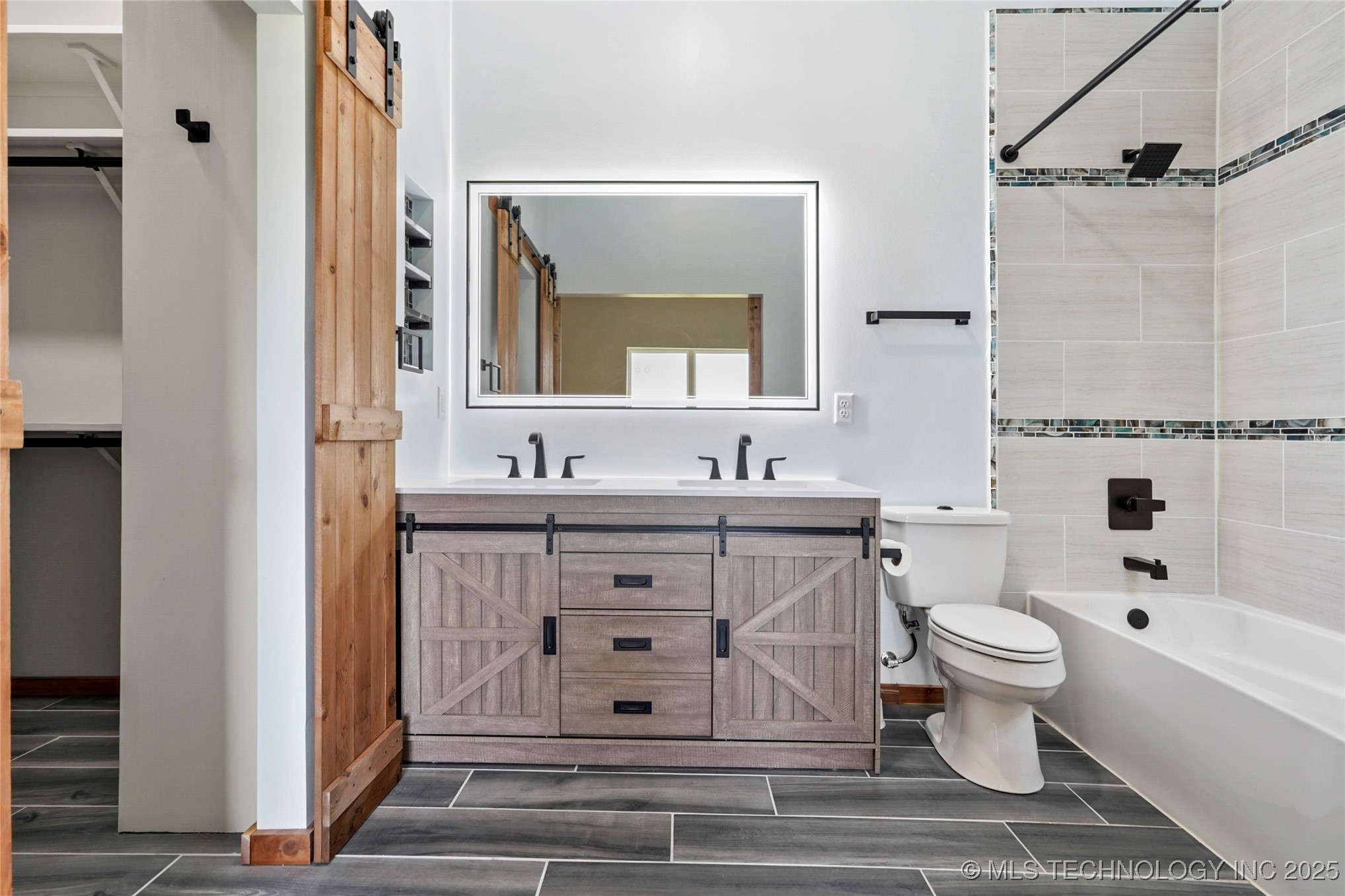 13789 S 309th East Avenue Property Photo 23