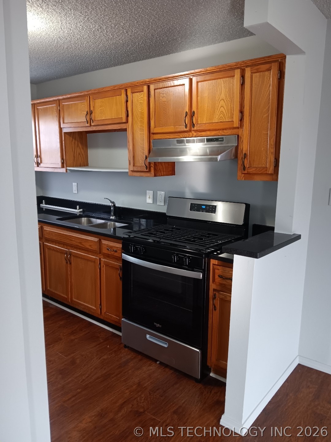 1437 E 38th Place A Property Photo 6