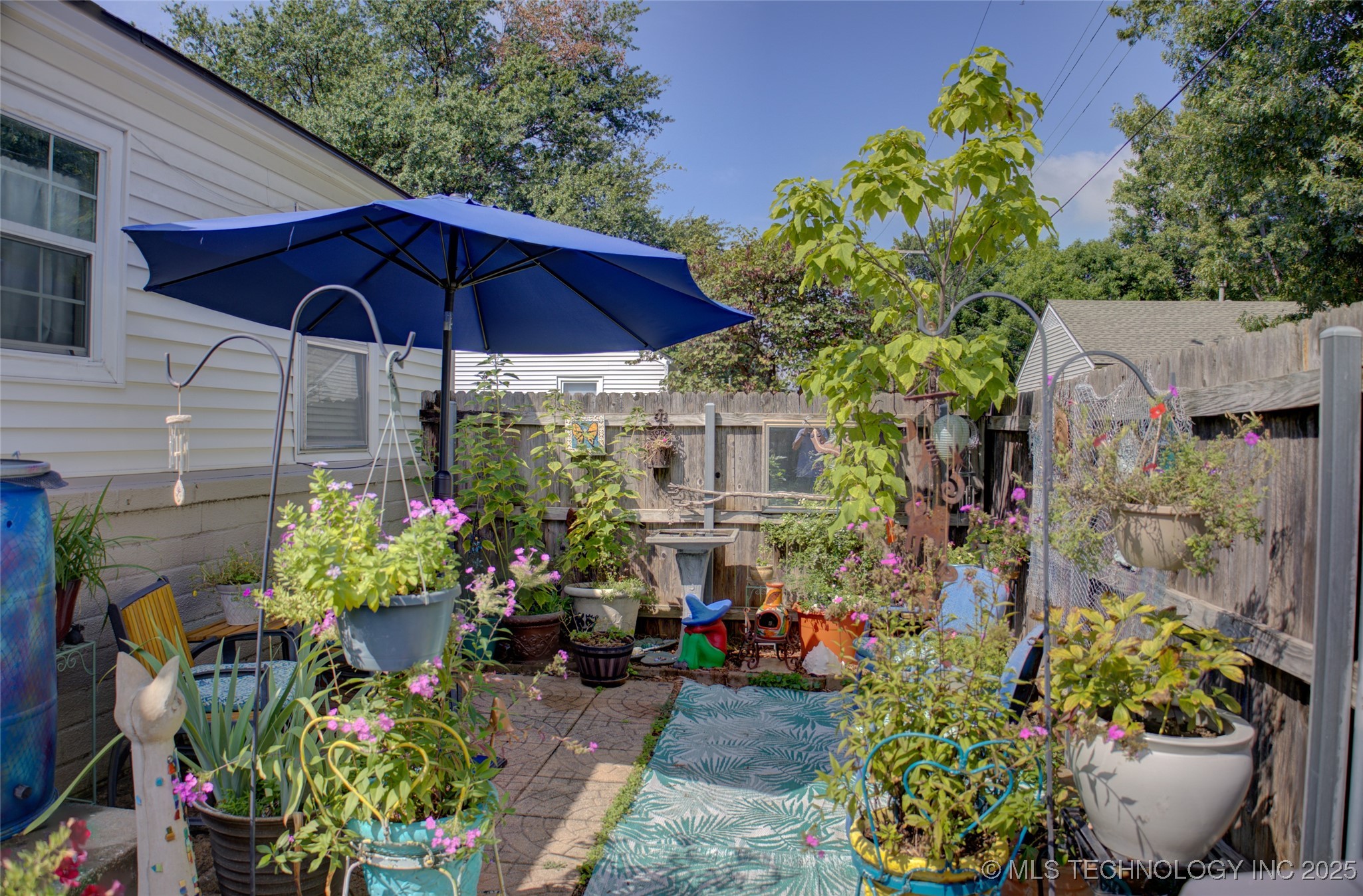 1437 E 38th Place A Property Photo 11