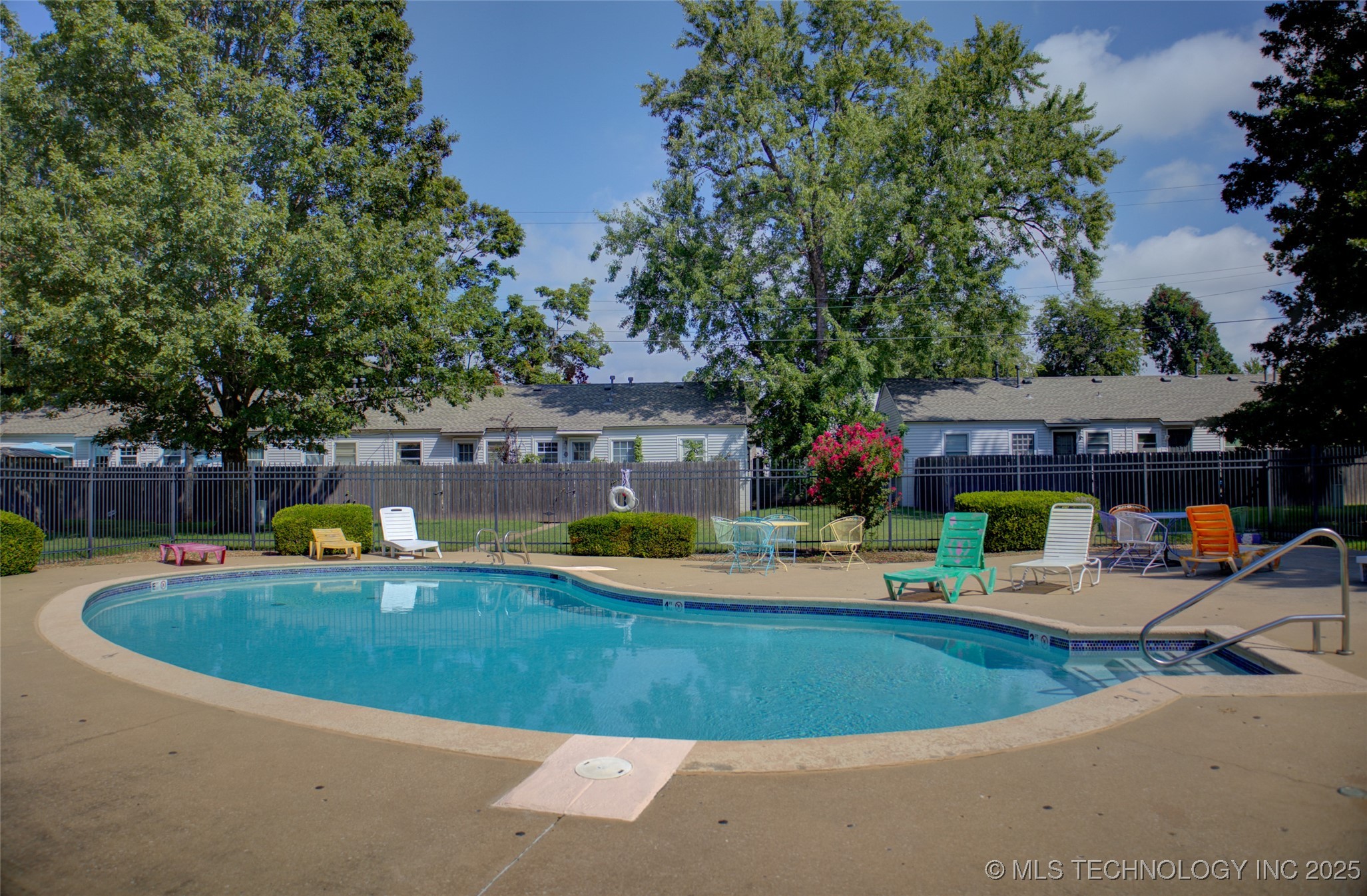 1437 E 38th Place A Property Photo 14