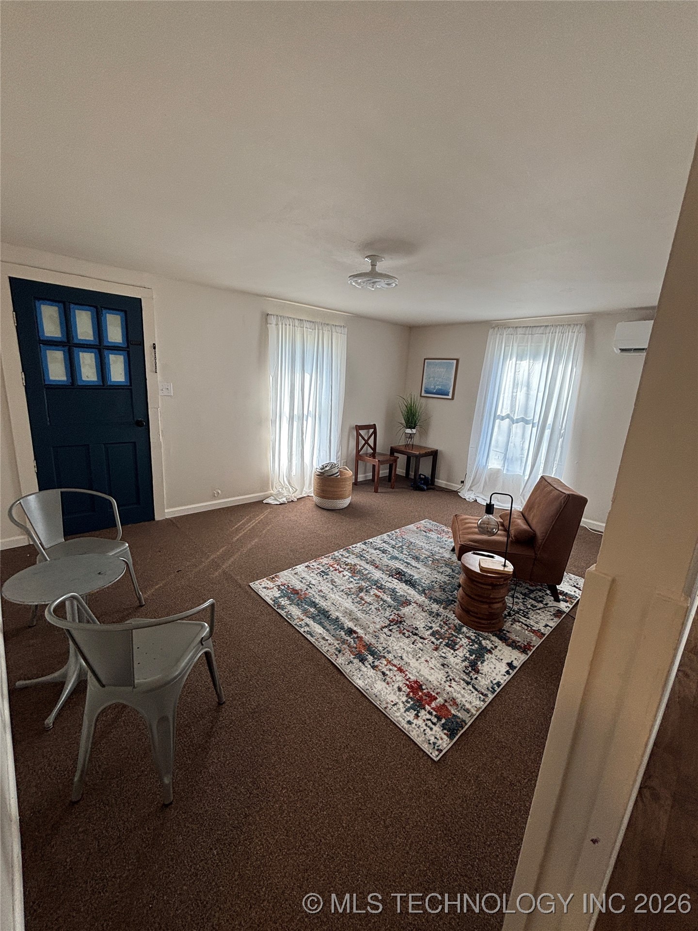 1112 Galveston Street Property Photo 8