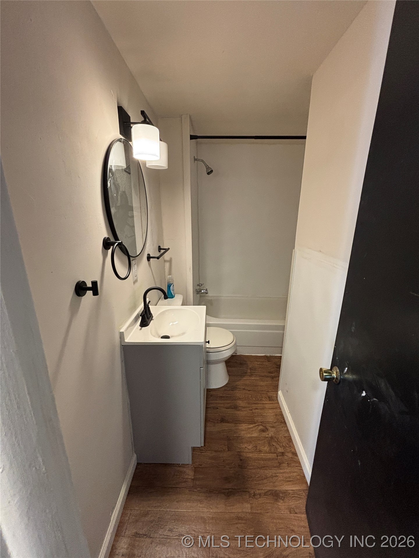 1112 Galveston Street Property Photo 14