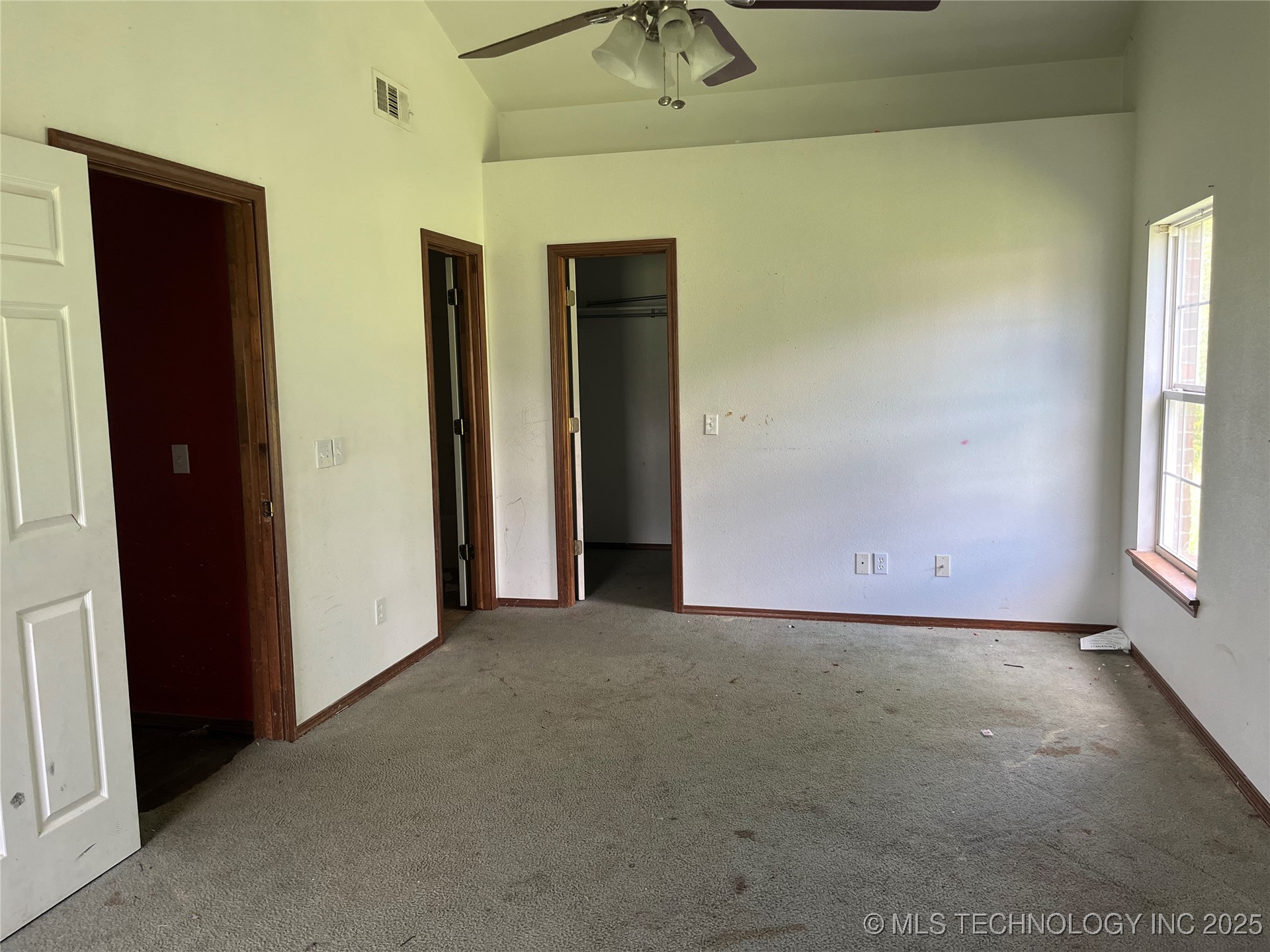 616 W Hickory Avenue Property Photo 12