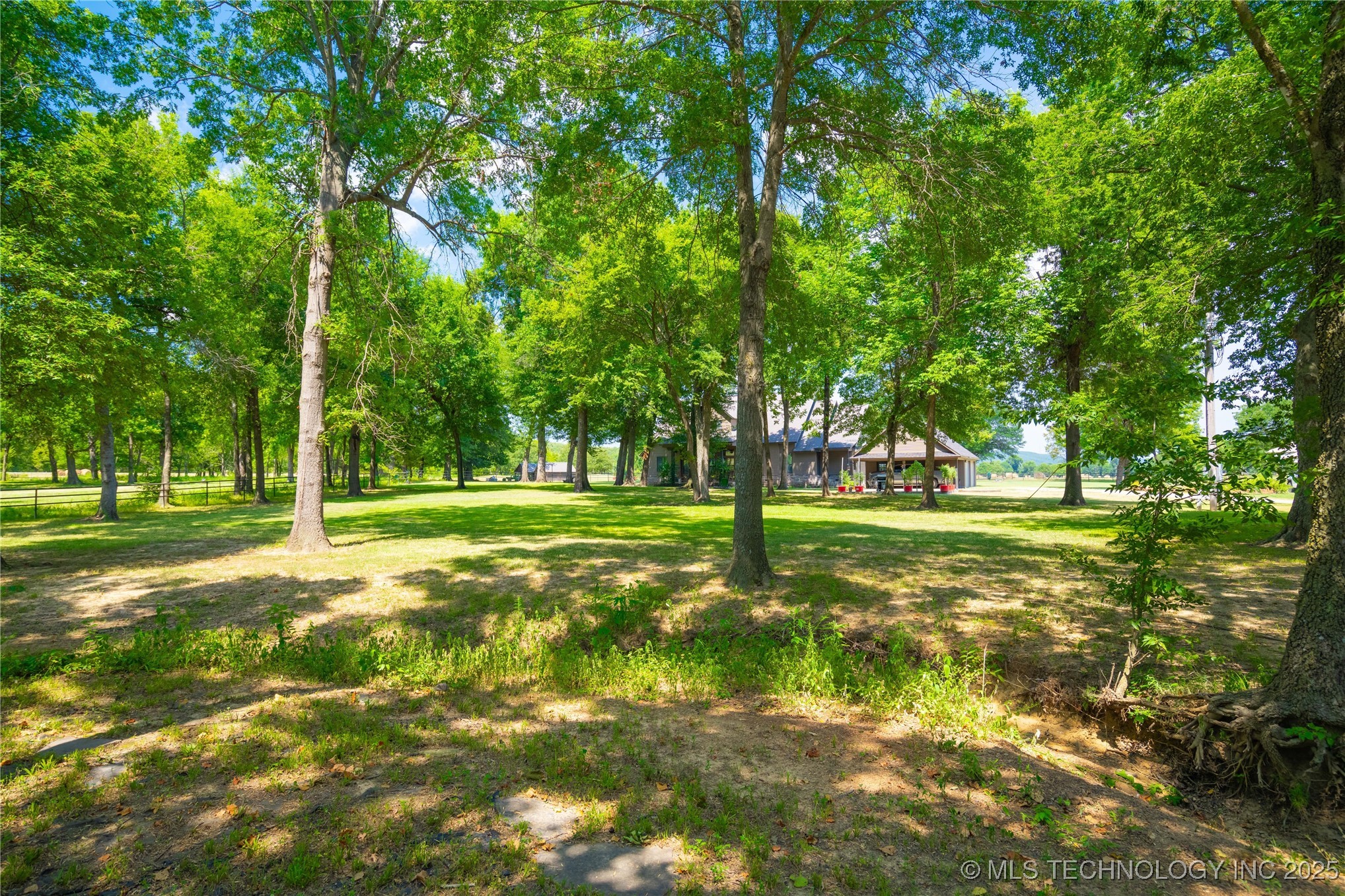 21540 E State Highway 31 Property Photo 2