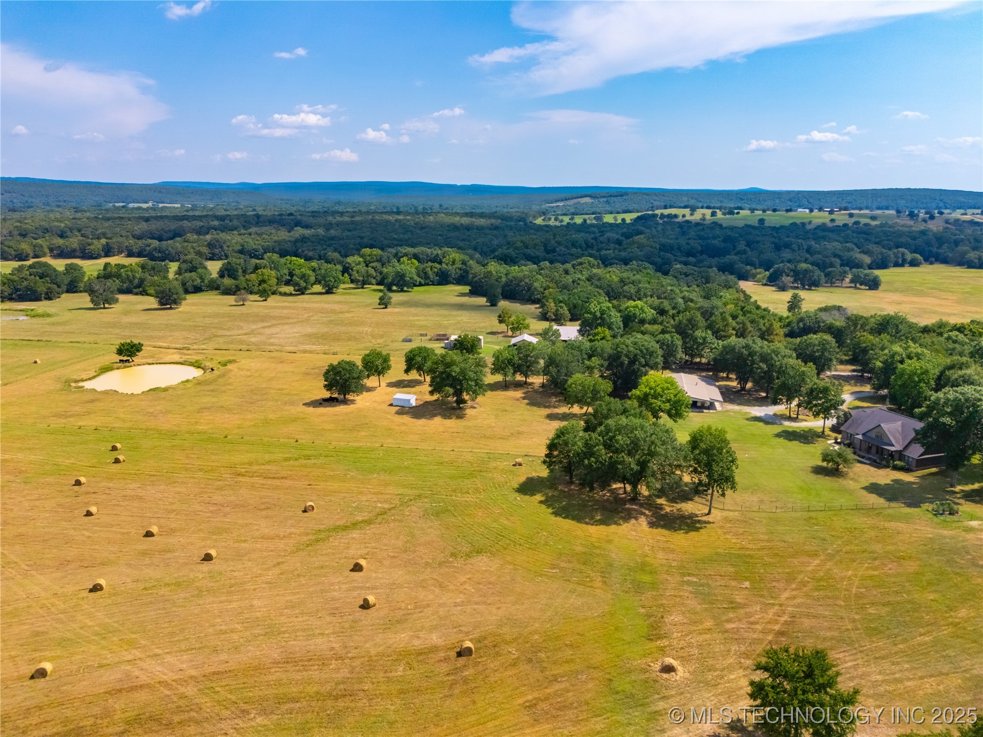 21540 E State Highway 31 Property Photo 17