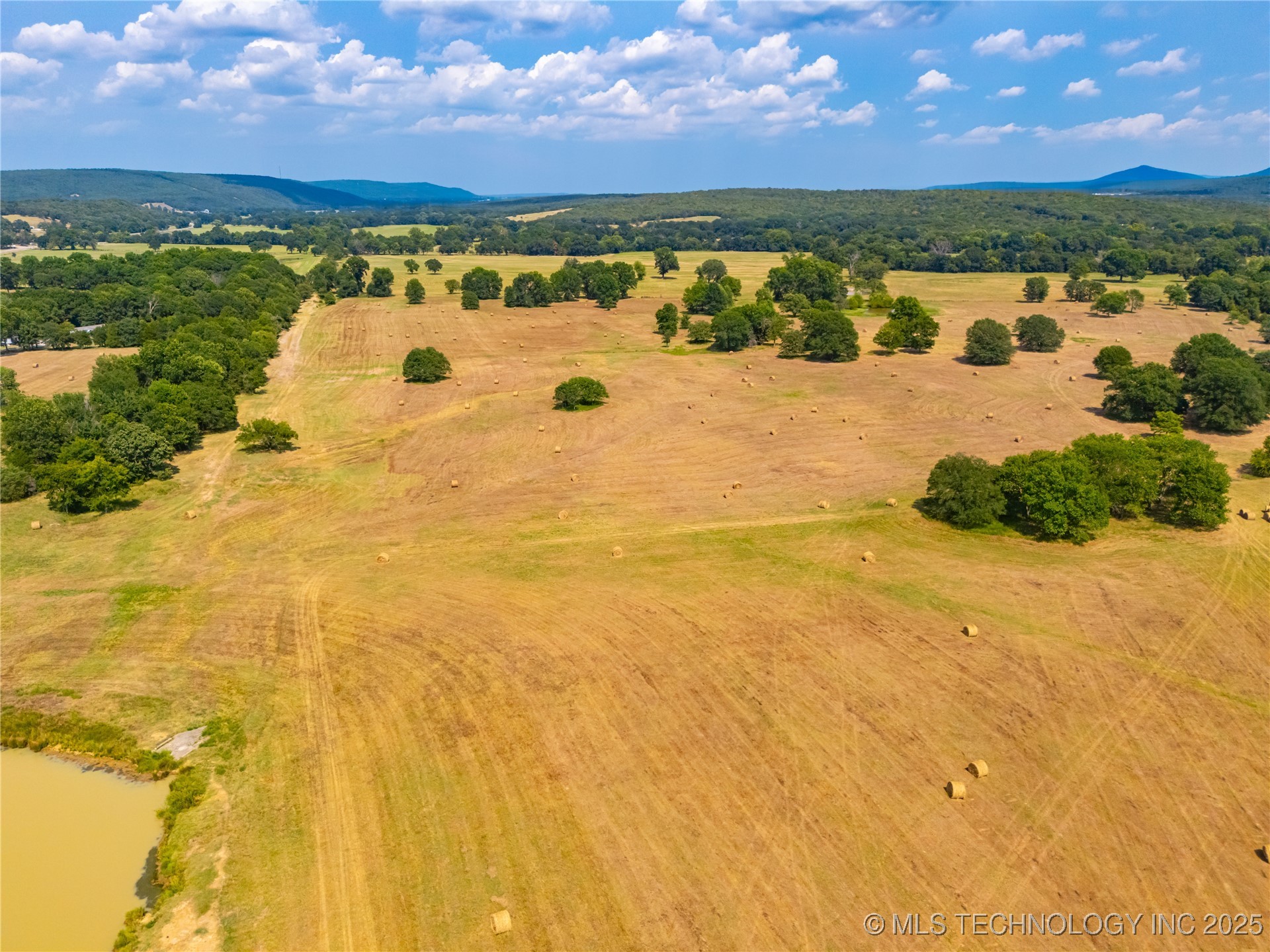21540 E State Highway 31 Property Photo 18