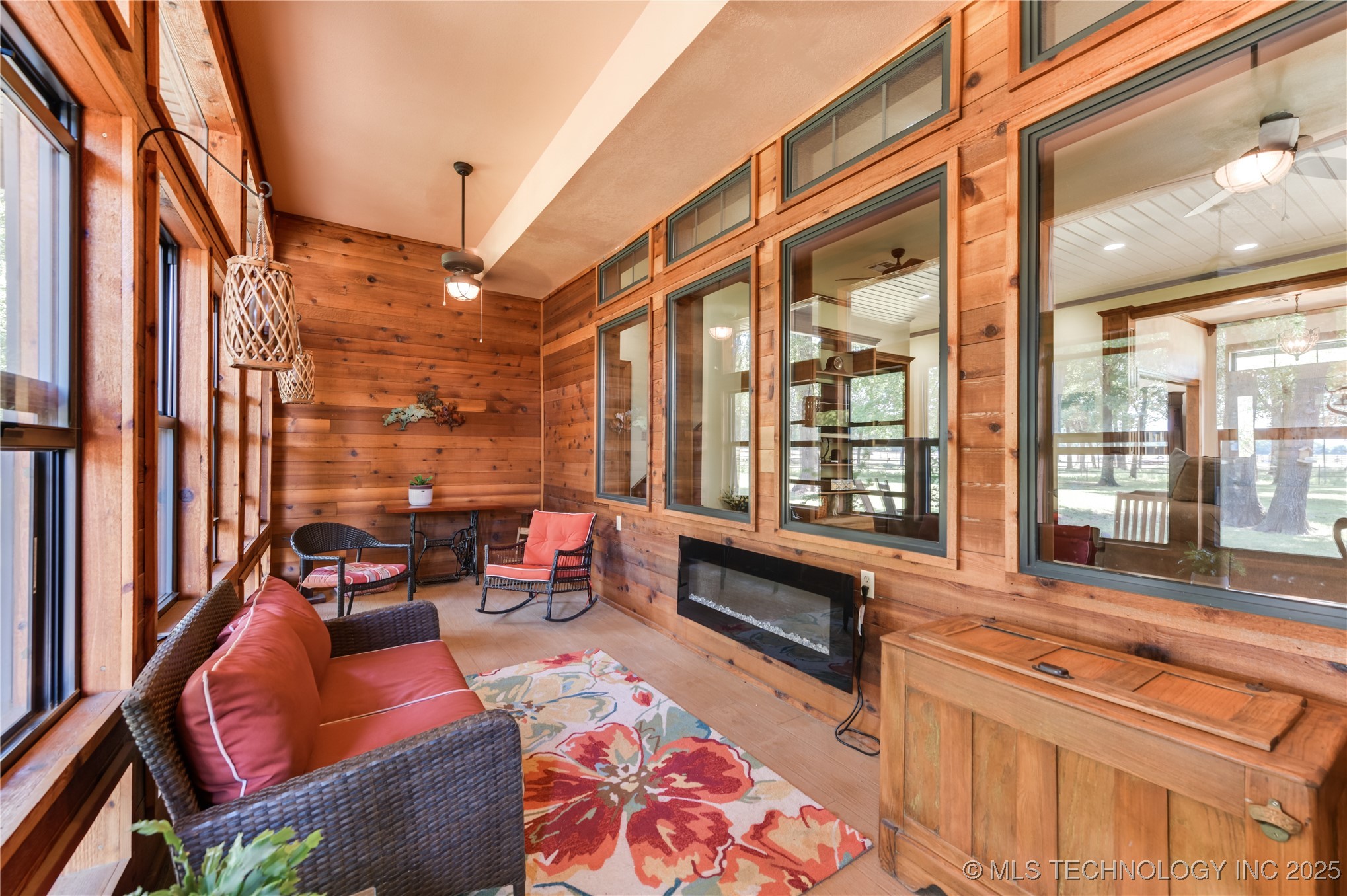 21540 E State Highway 31 Property Photo 42