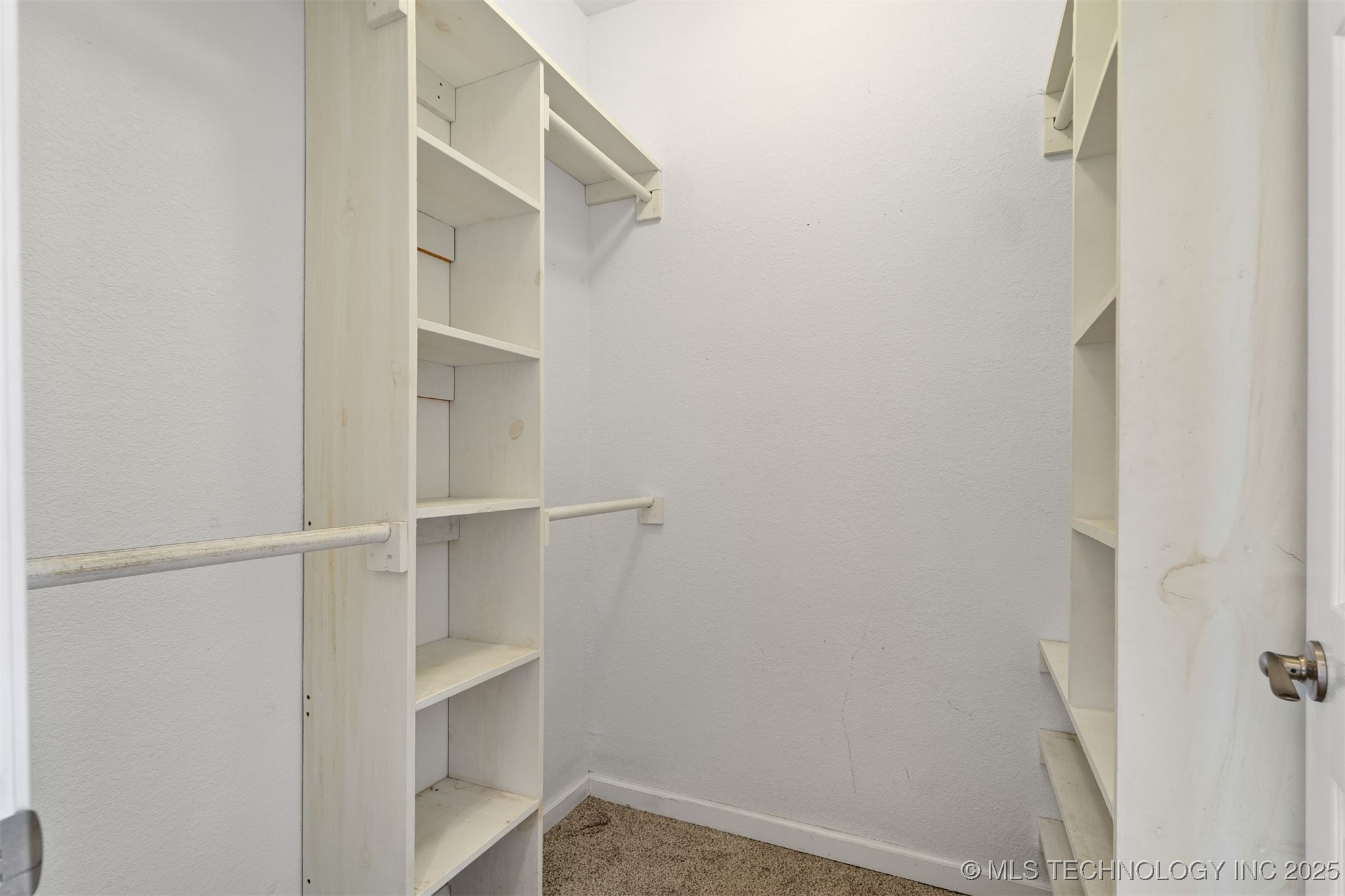 708 W Little Flower Drive Property Photo 16