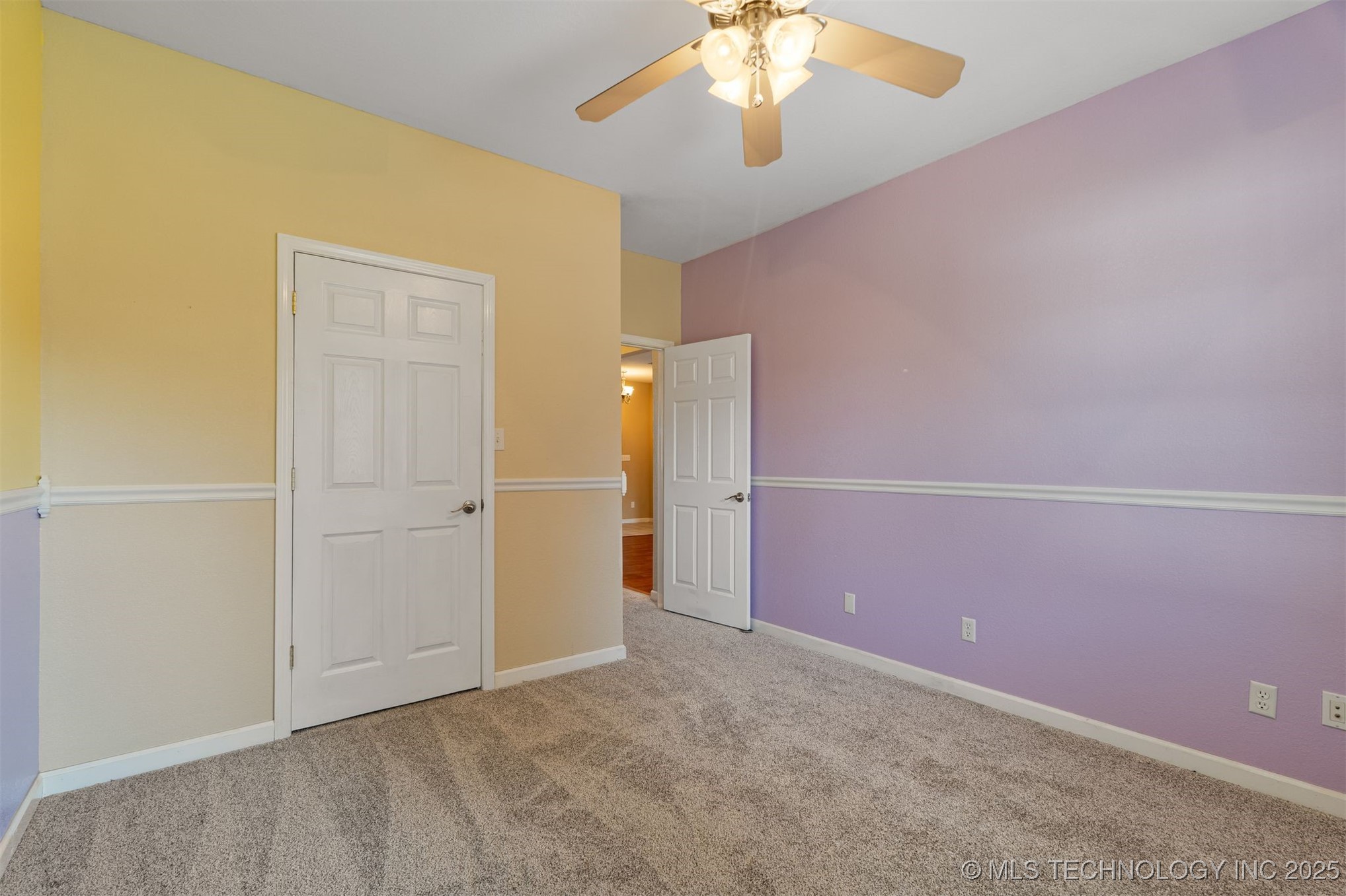 708 W Little Flower Drive Property Photo 23