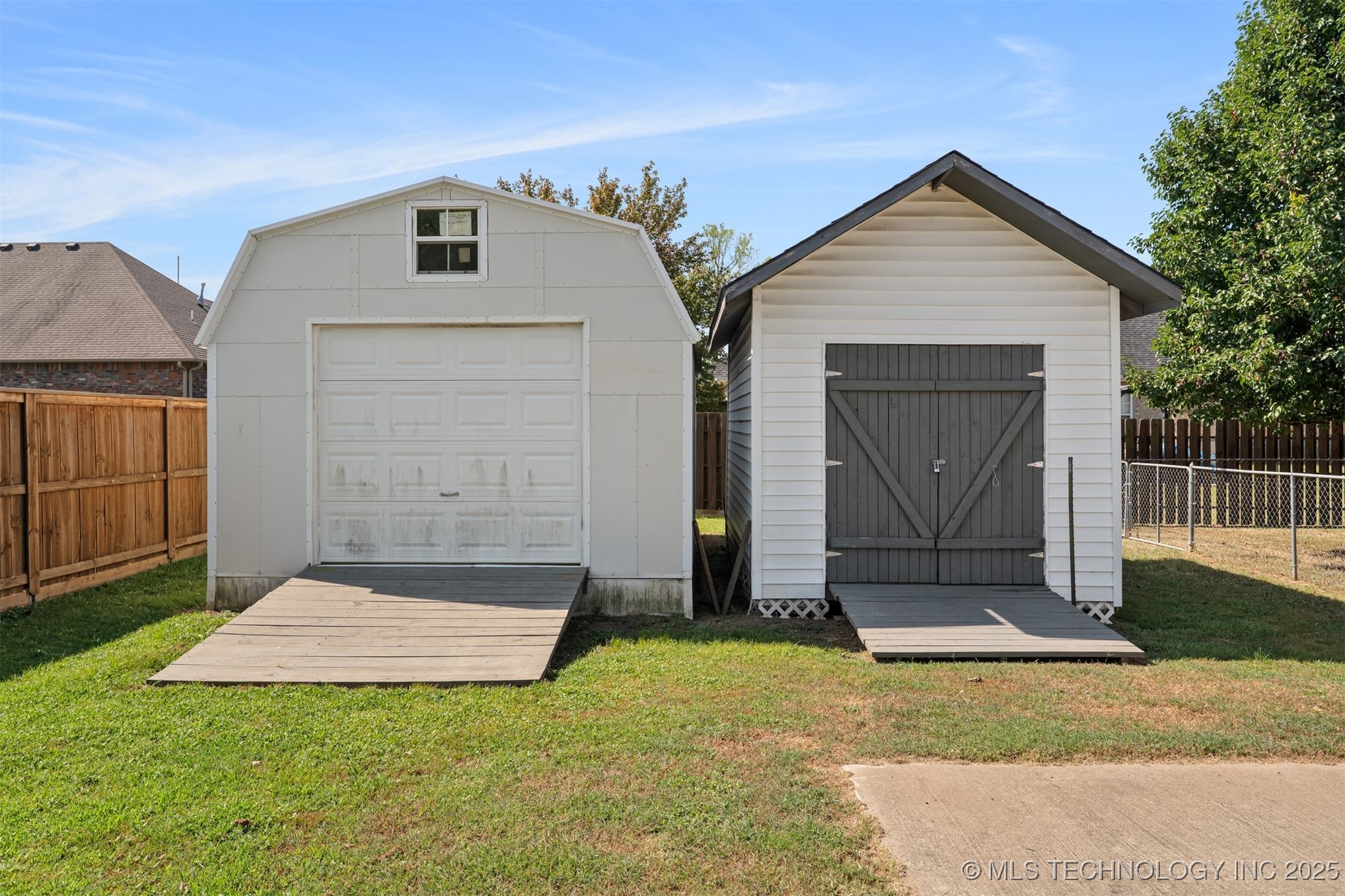 708 W Little Flower Drive Property Photo 24