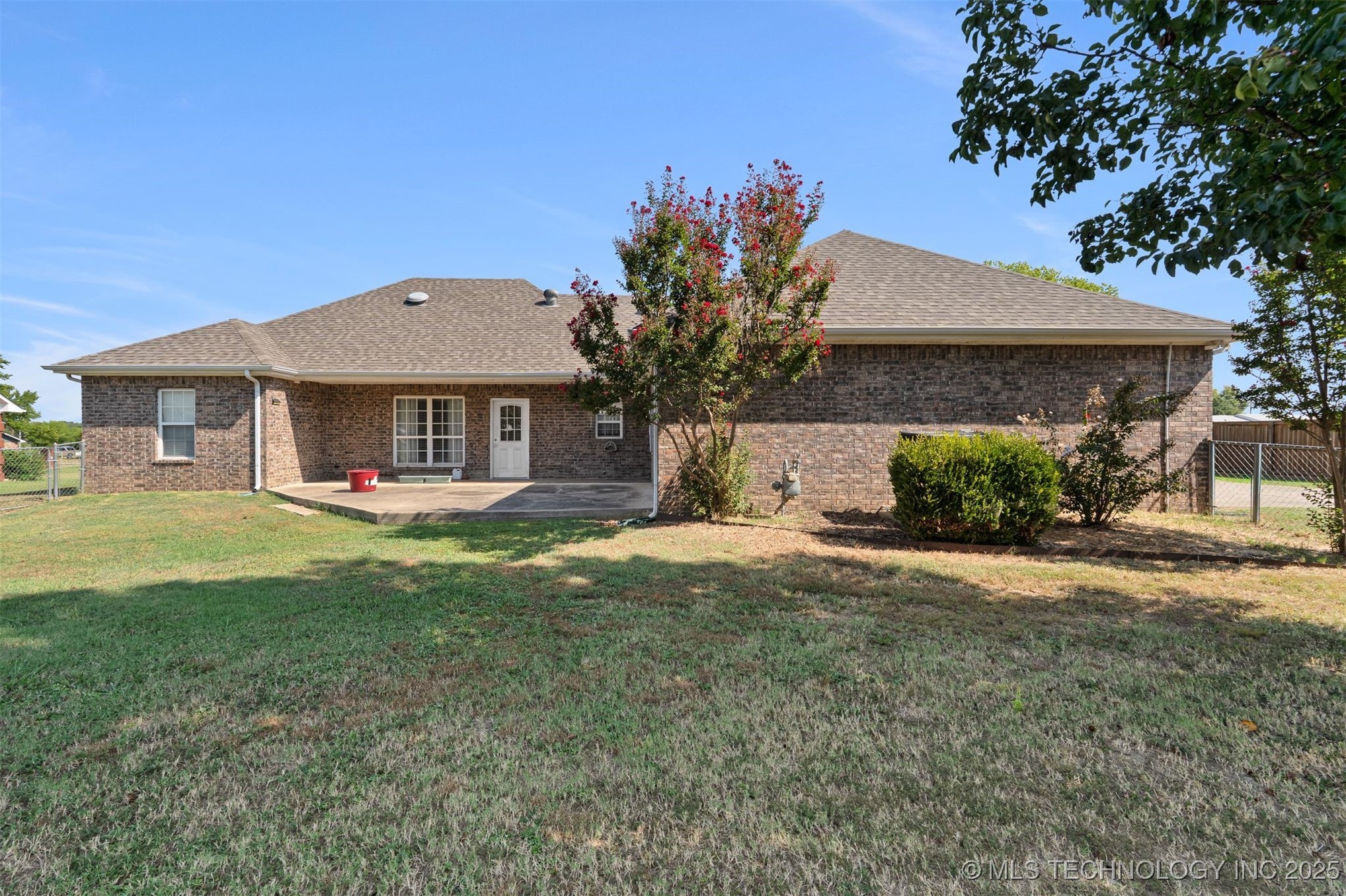 708 W Little Flower Drive Property Photo 27