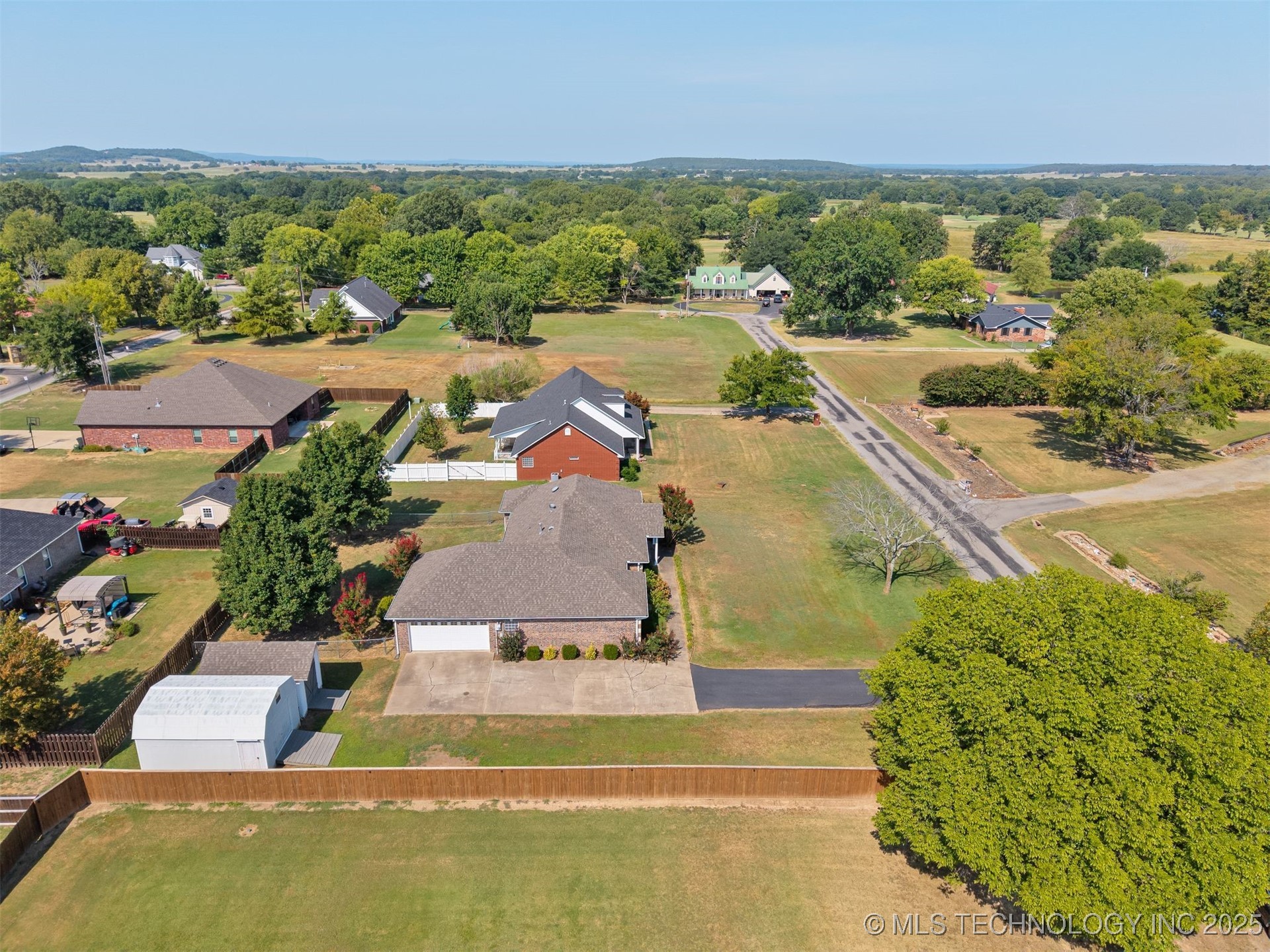 708 W Little Flower Drive Property Photo 31