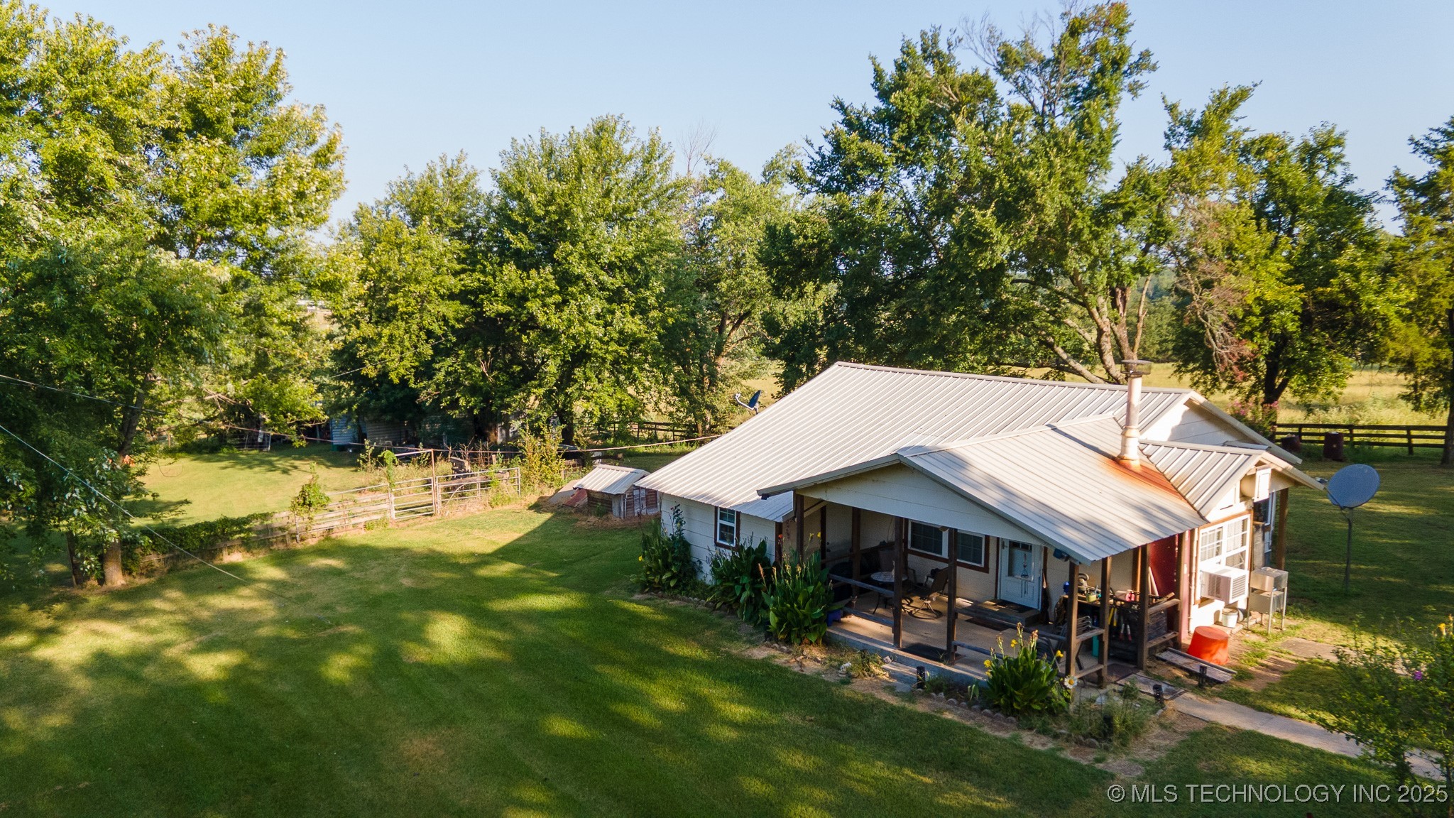 19499 E Whippoorwill Lane Property Photo 4
