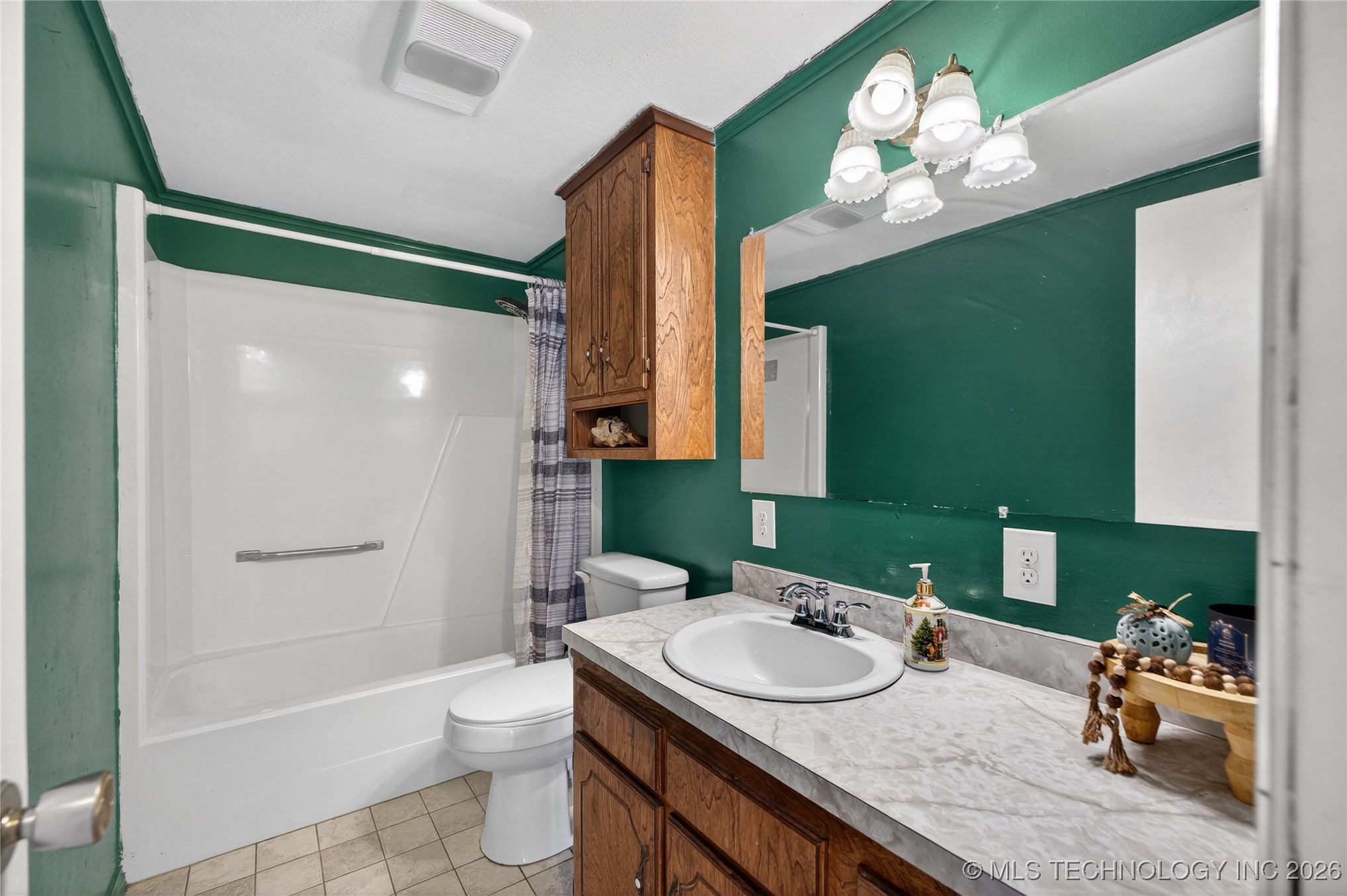 9730 S 4050 Road Property Photo 17