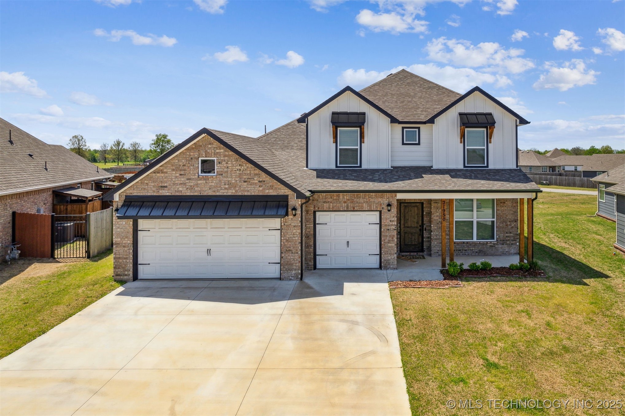 31950 E 62nd Street S Property Photo 2