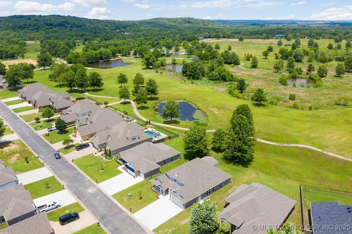 31950 E 62nd Street S Property Photo 39