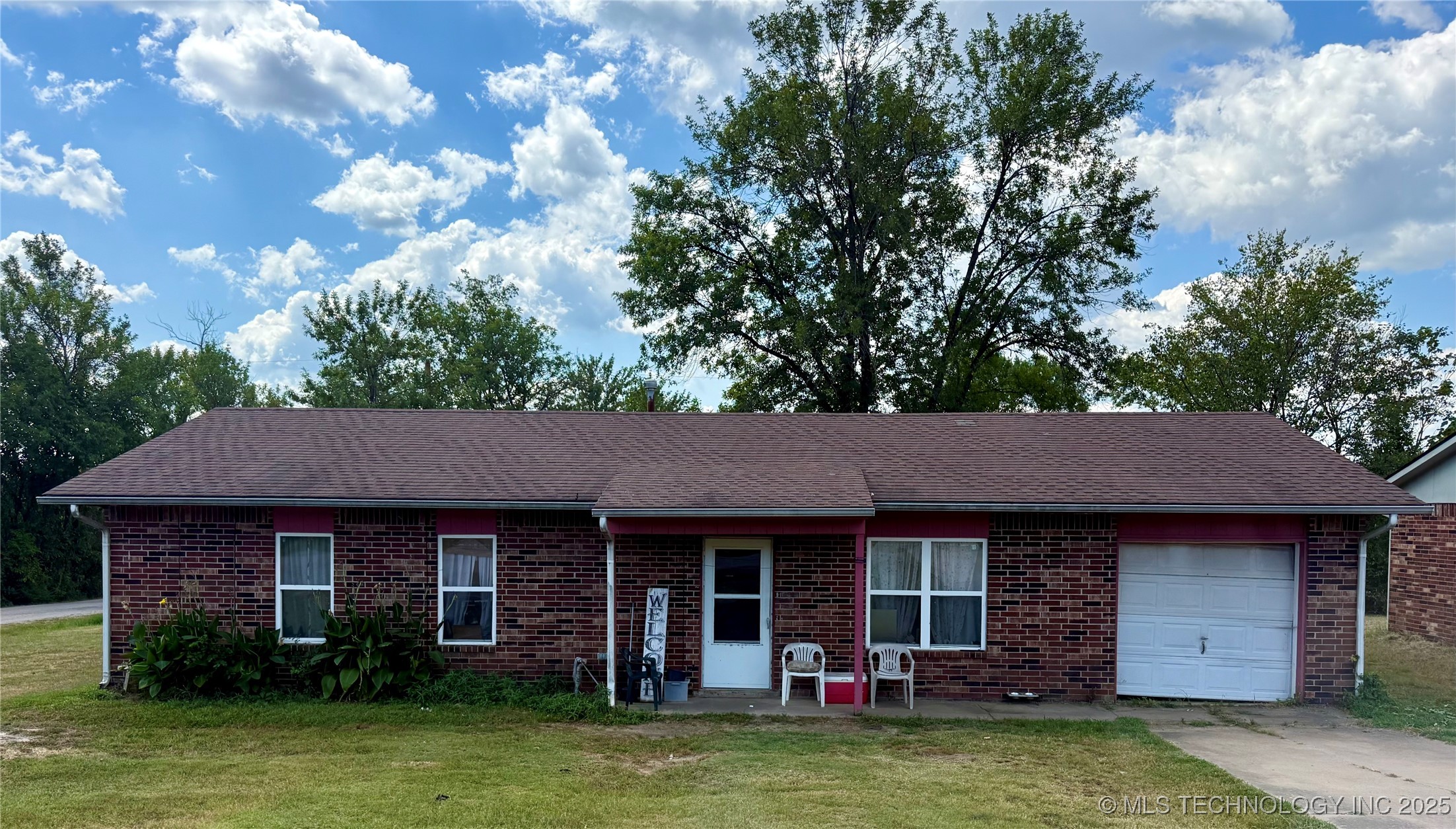 815 E Tutt Street Property Photo 1