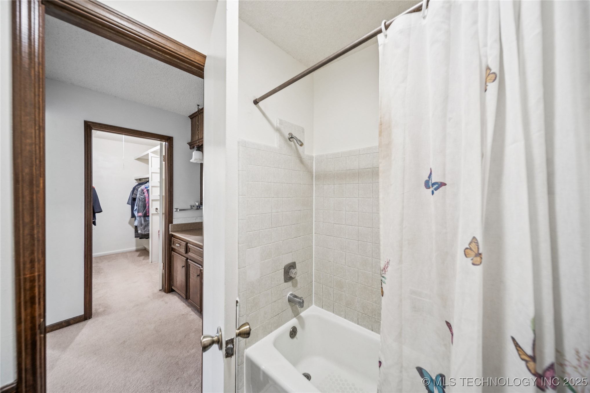 12517 E 38th Street Property Photo 18