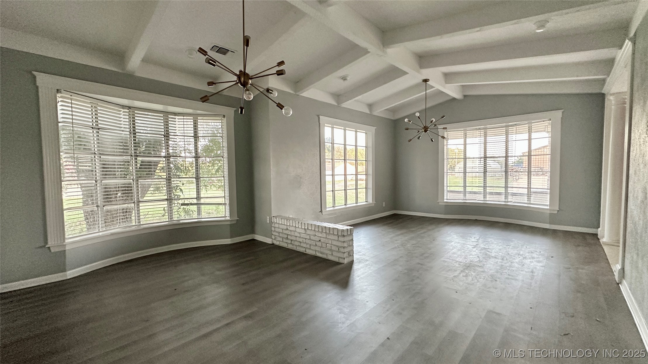 1201 Lincoln Property Photo 4