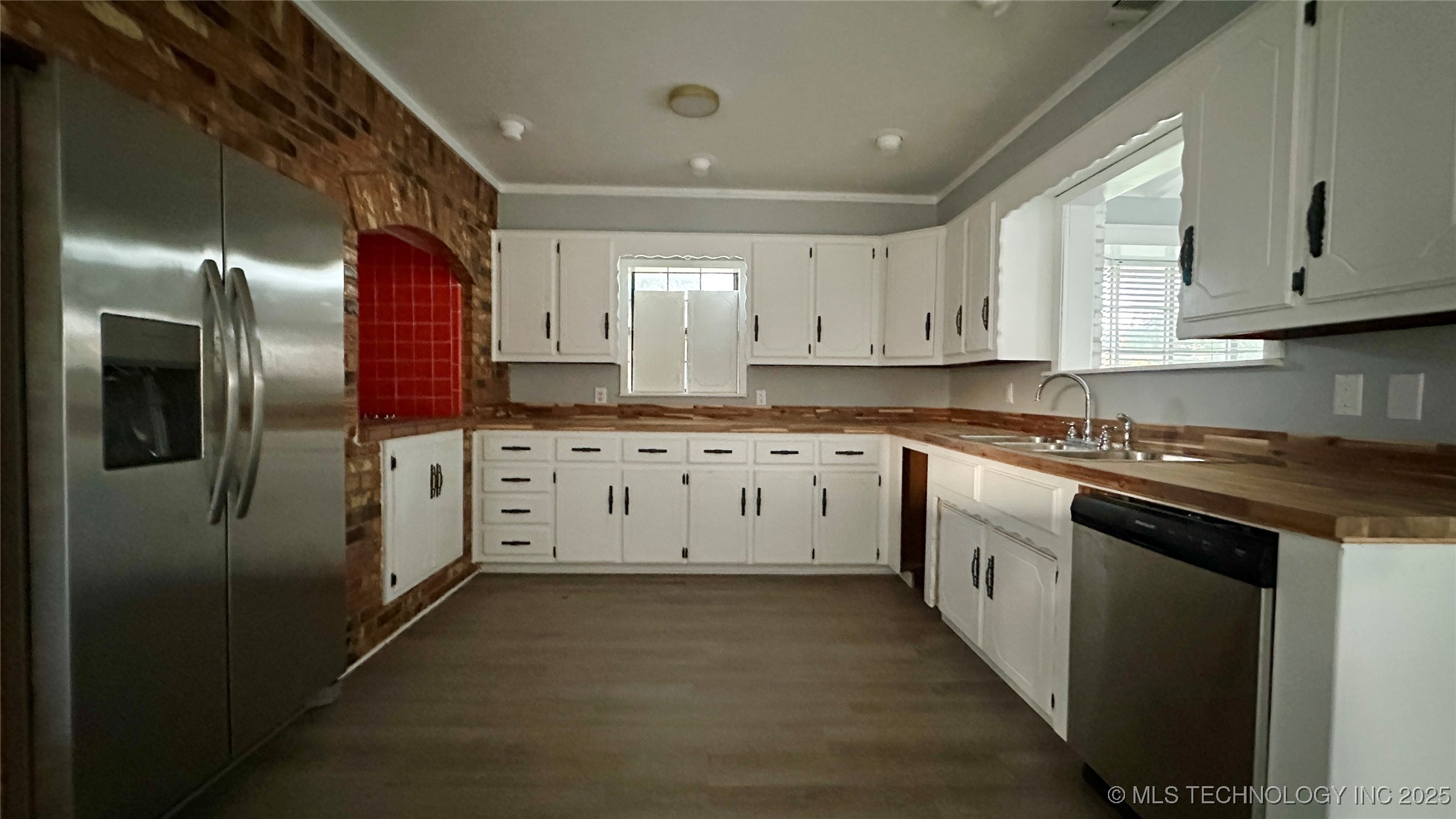 1201 Lincoln Property Photo 7