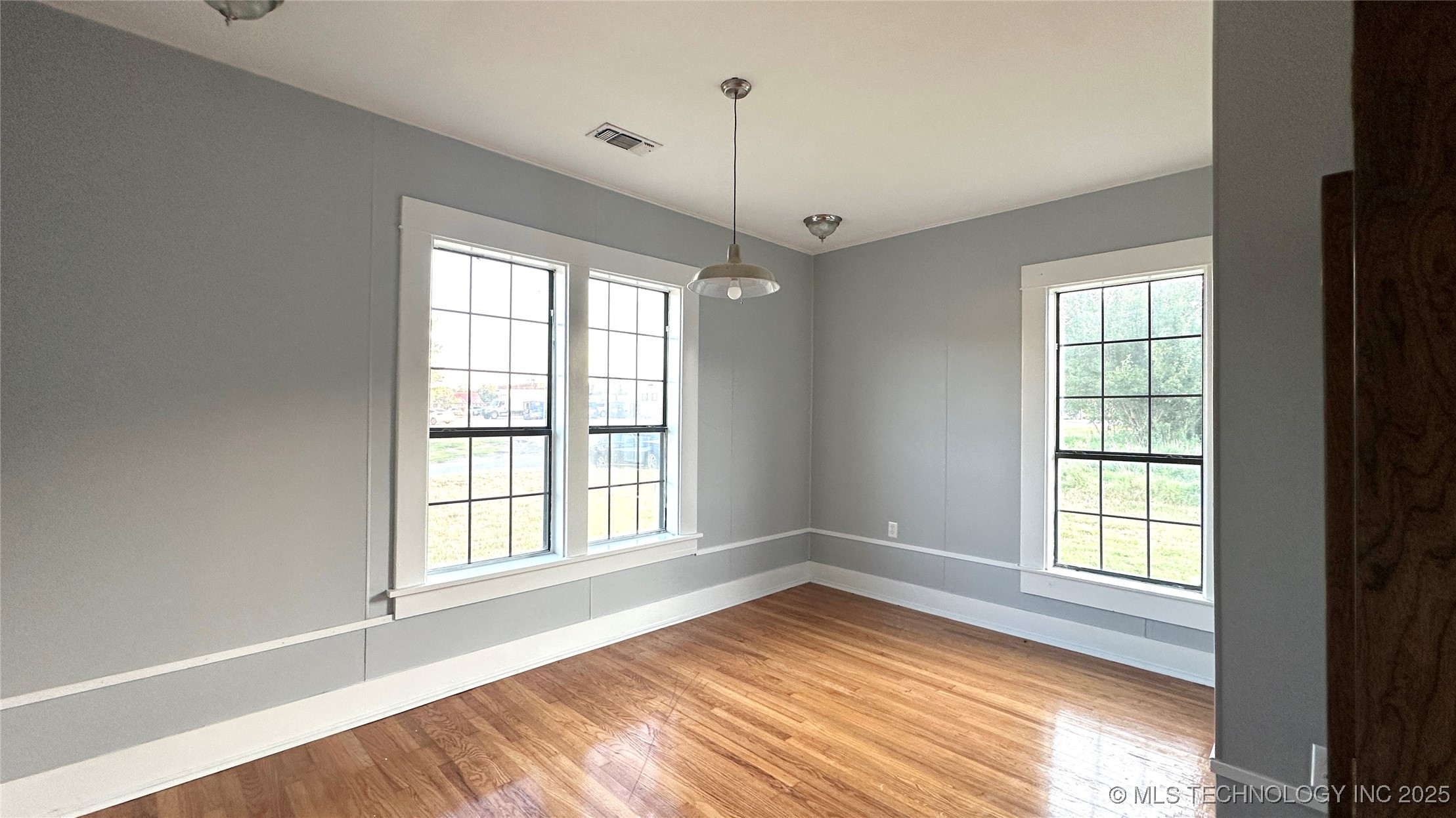 1201 Lincoln Property Photo 17