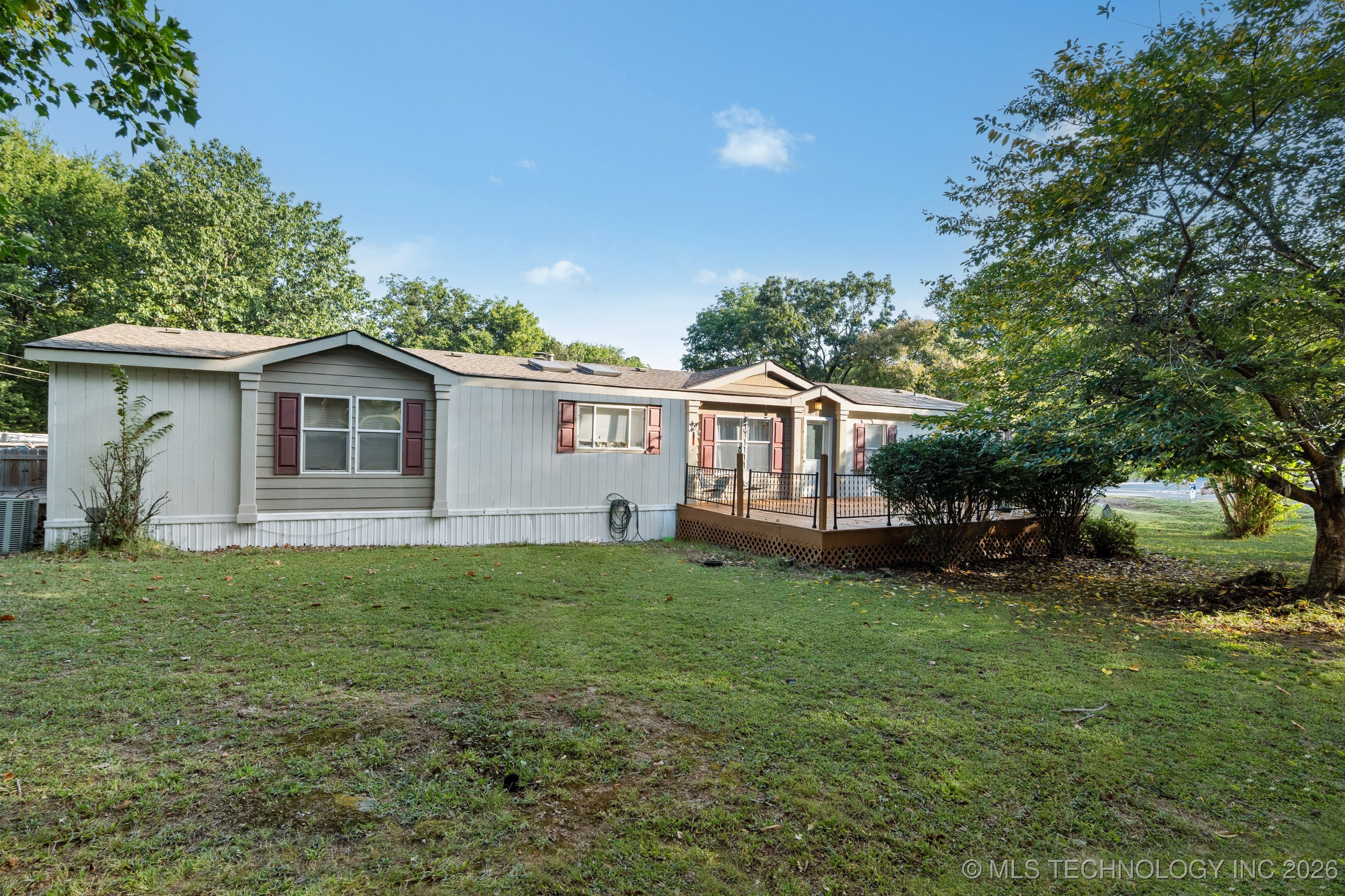 69883 S 335 Loop Property Photo 1