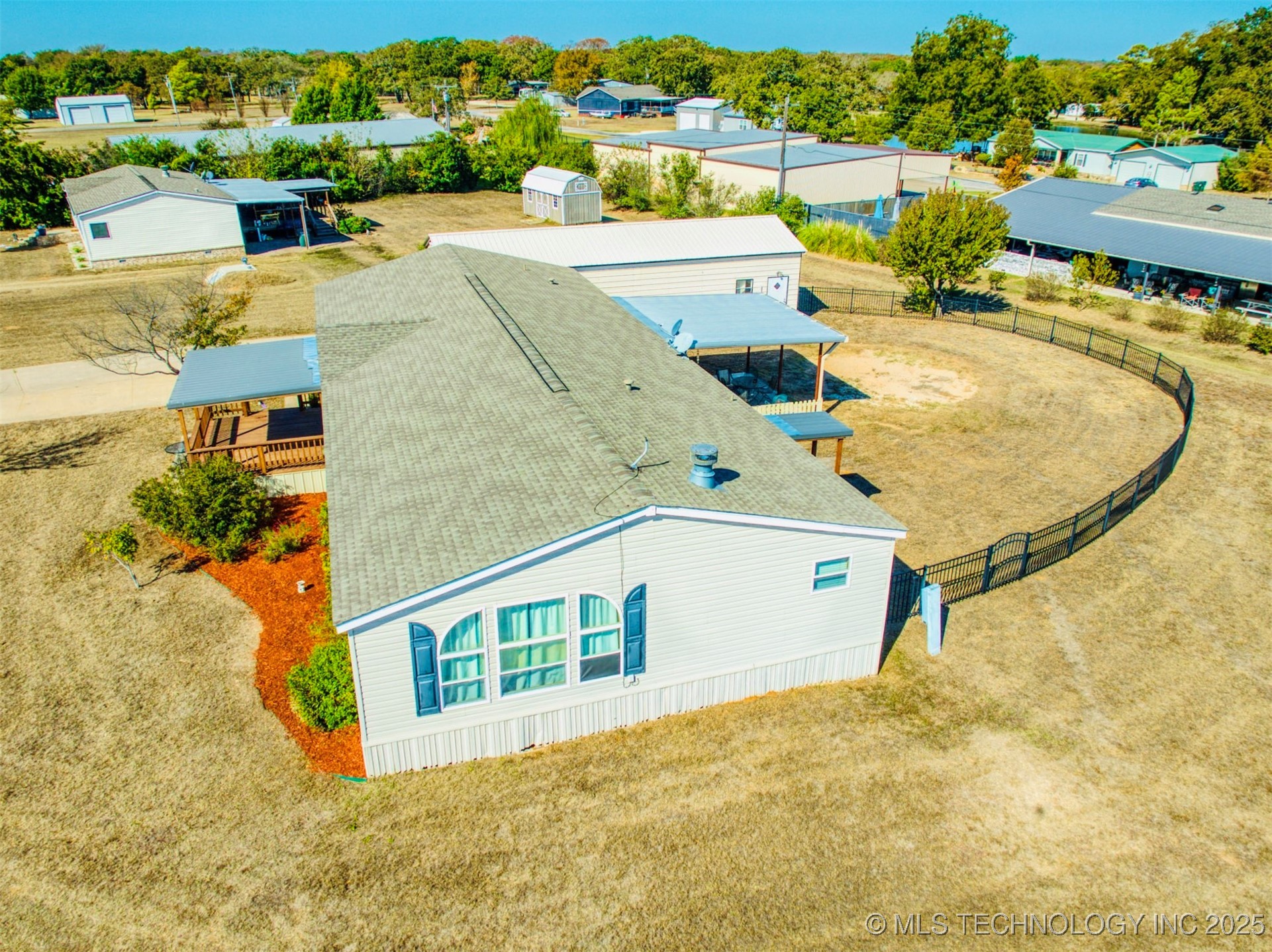 14108 Whispering Meadows Street Property Photo 8