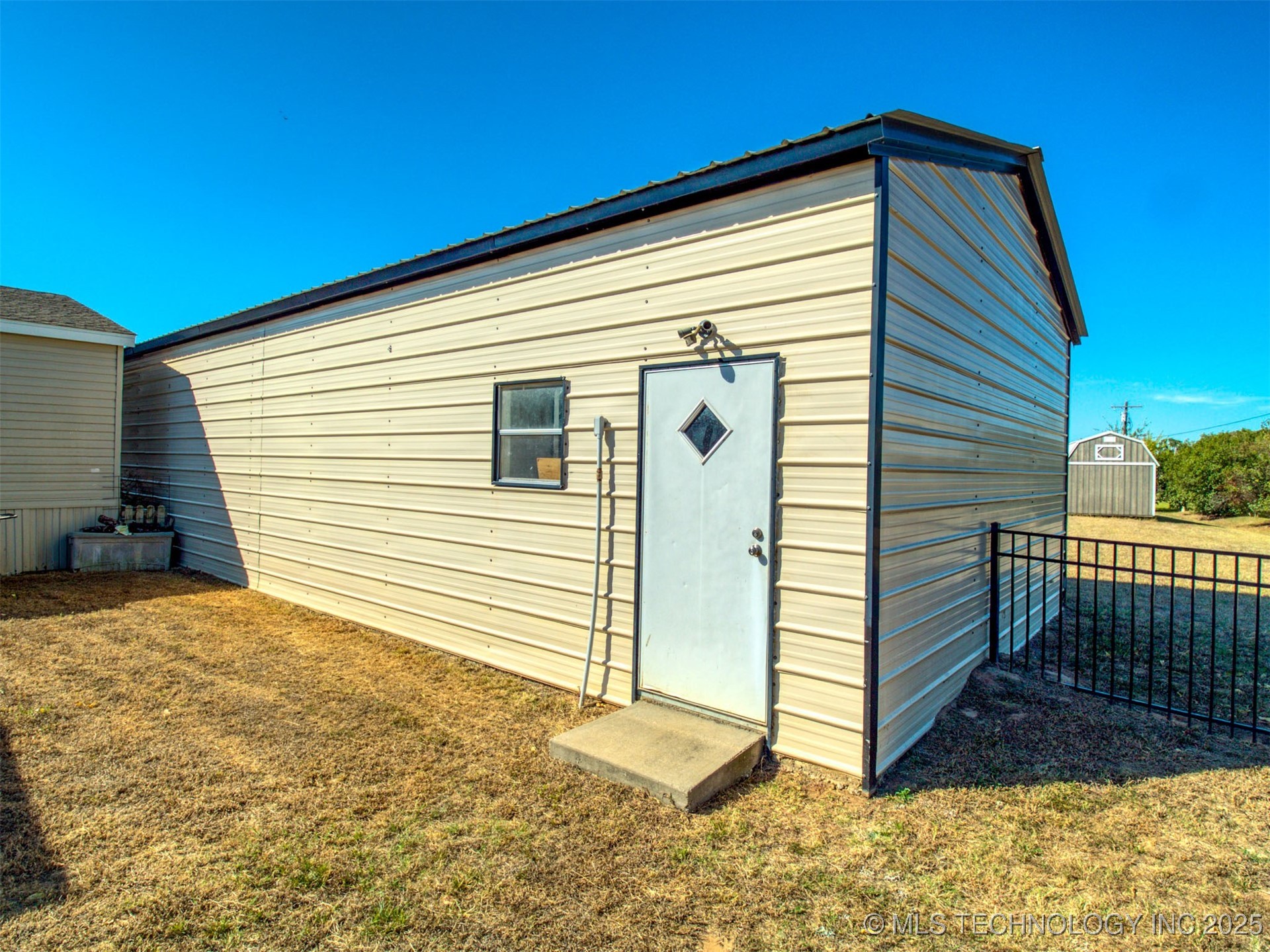 14108 Whispering Meadows Street Property Photo 11