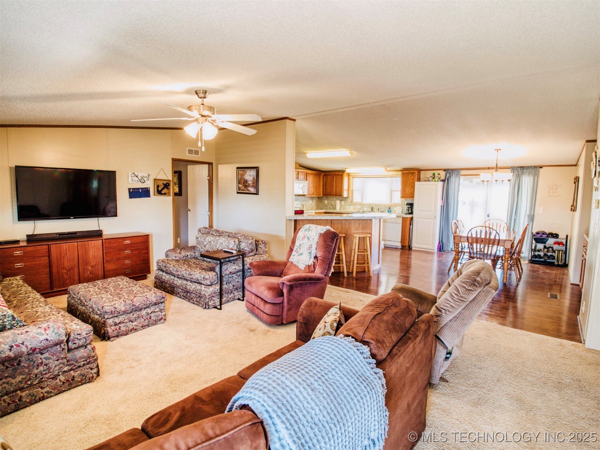 14108 Whispering Meadows Street Property Photo 14