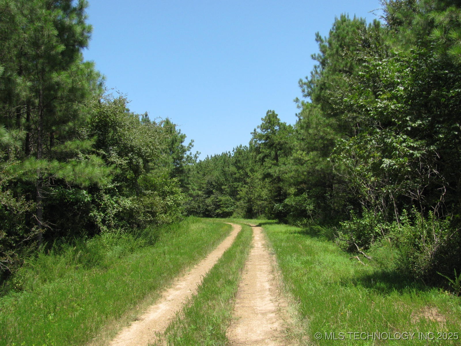 22 Private Road Property Photo 6