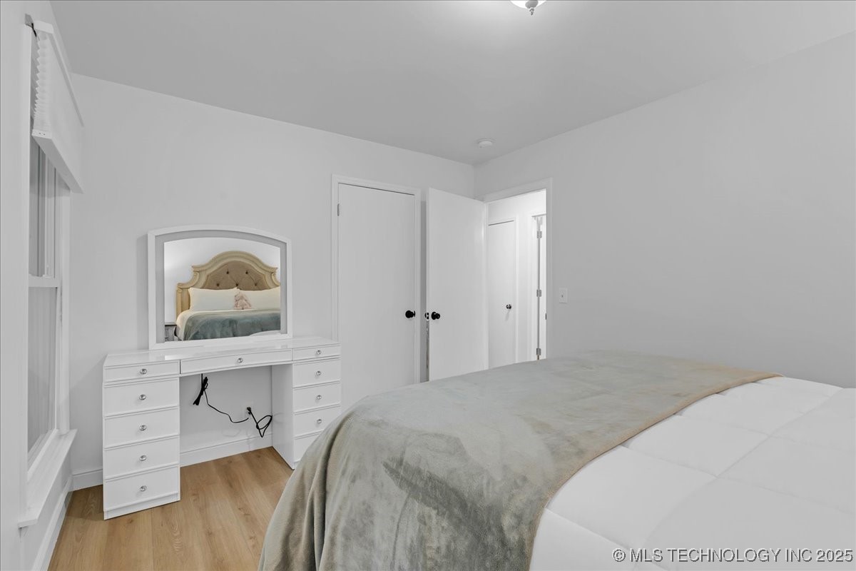 8 E Carriage Road Property Photo 21