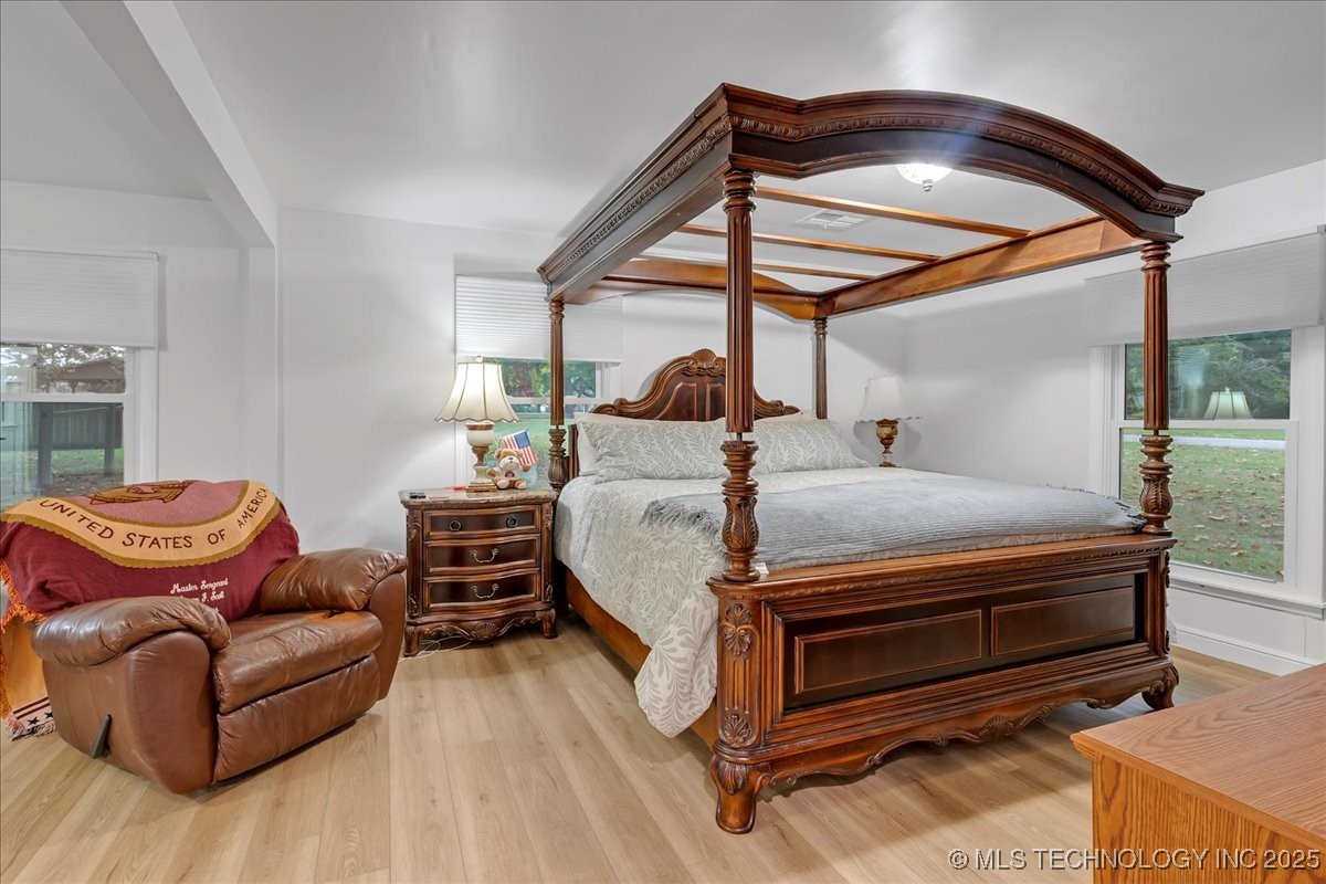 8 E Carriage Road Property Photo 26