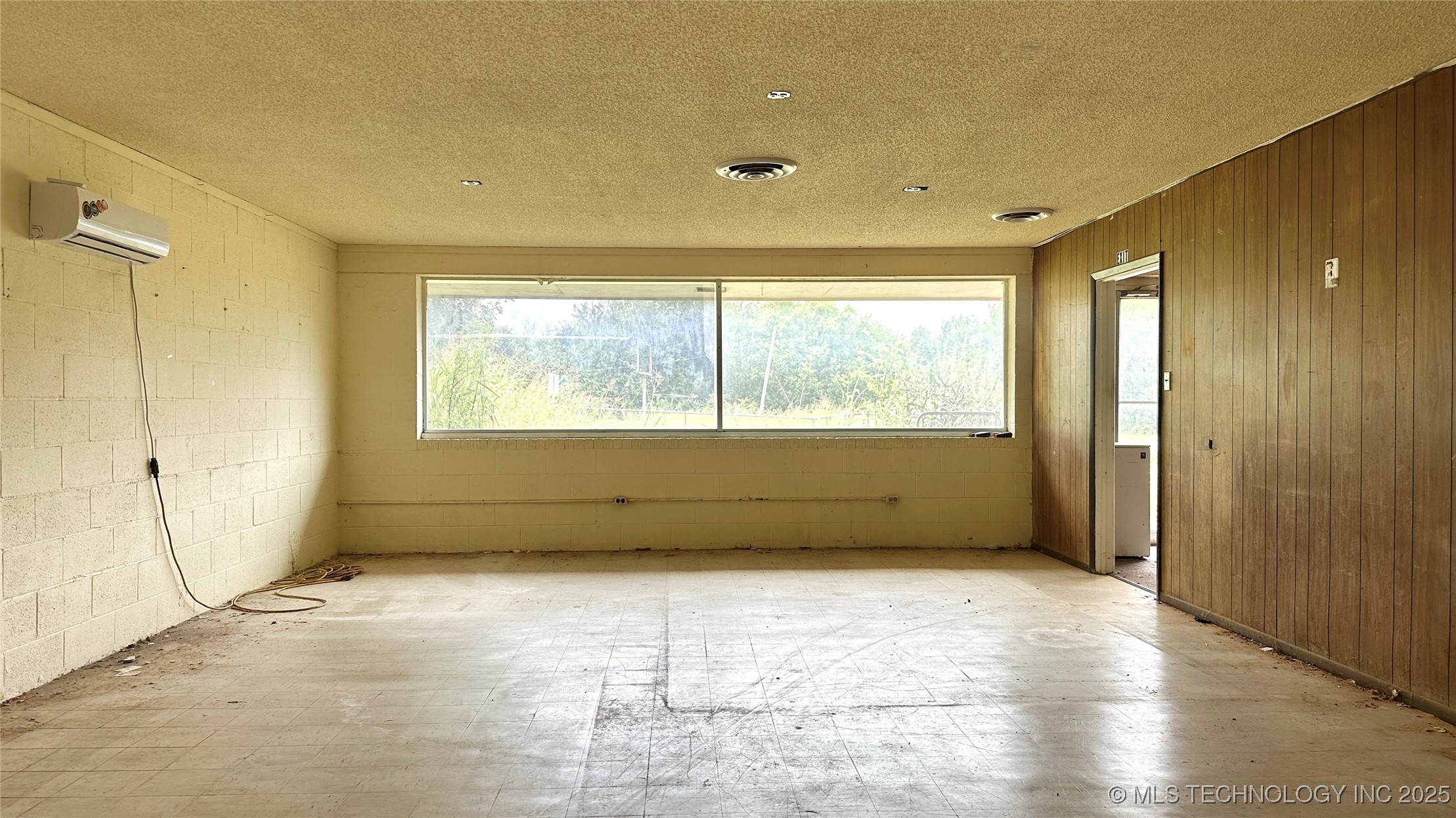 906 6th Street Nw Property Photo 12