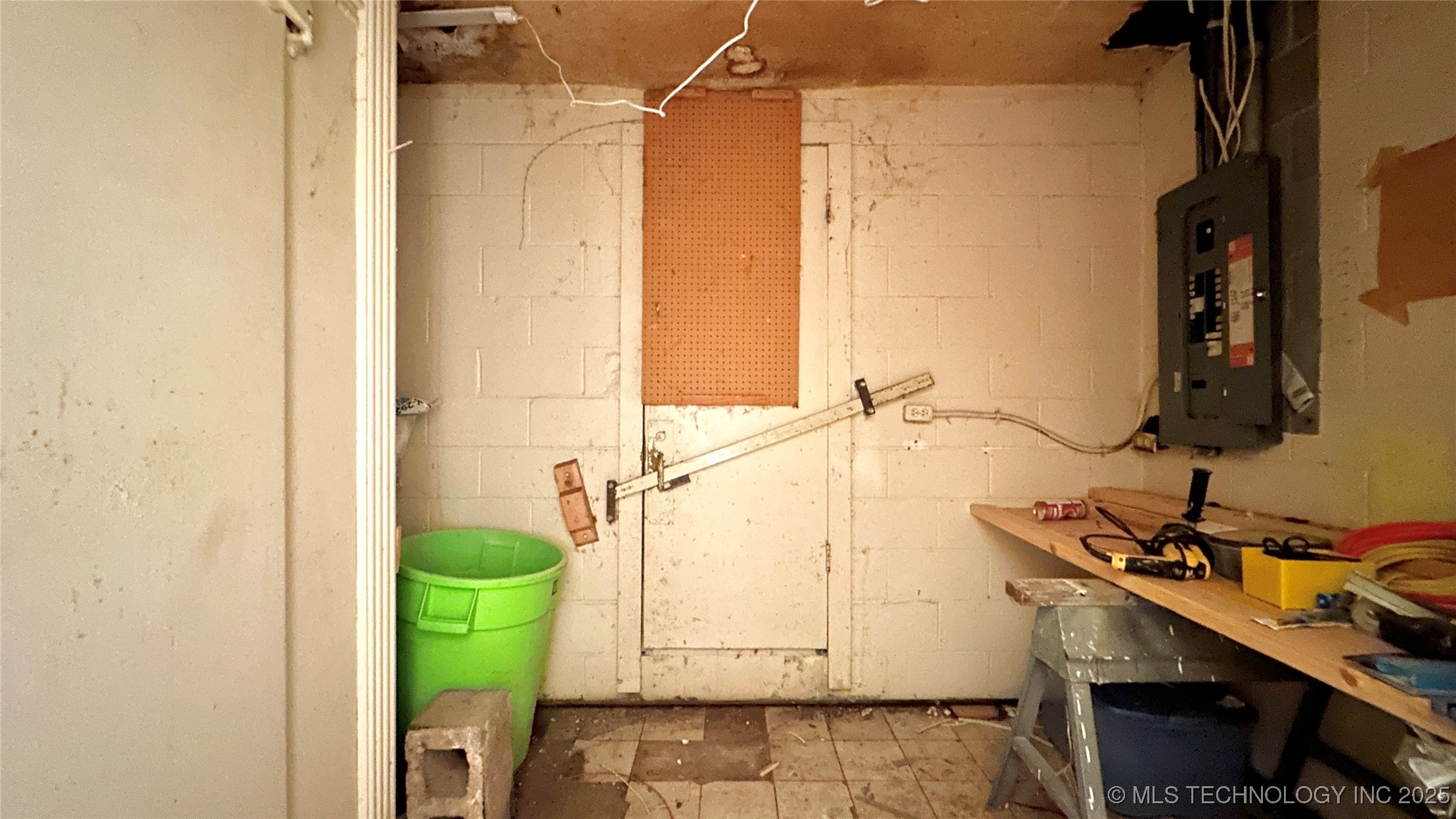 906 6th Street Nw Property Photo 16