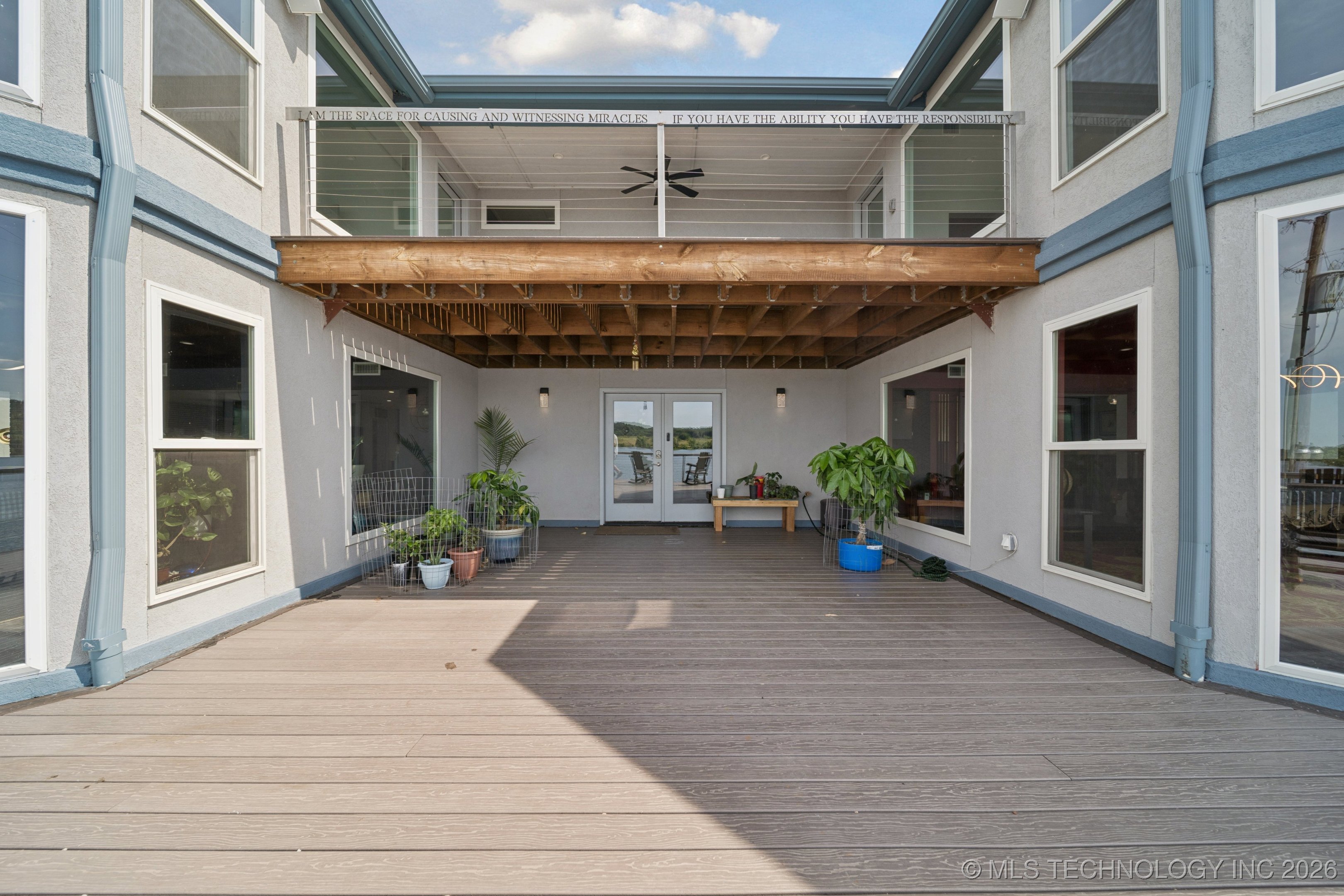 662 Se 4439 Loop Property Photo 7