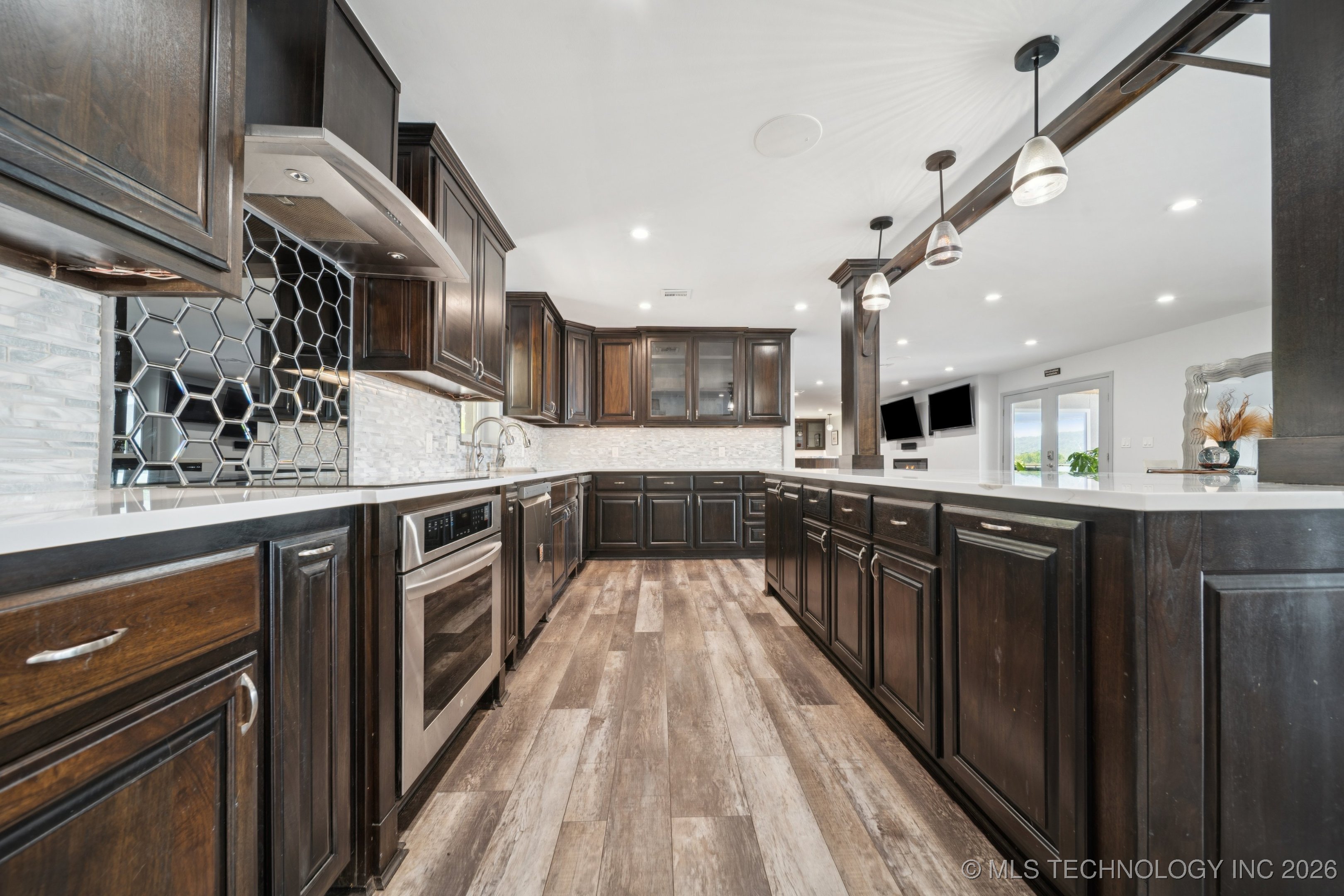 662 Se 4439 Loop Property Photo 16