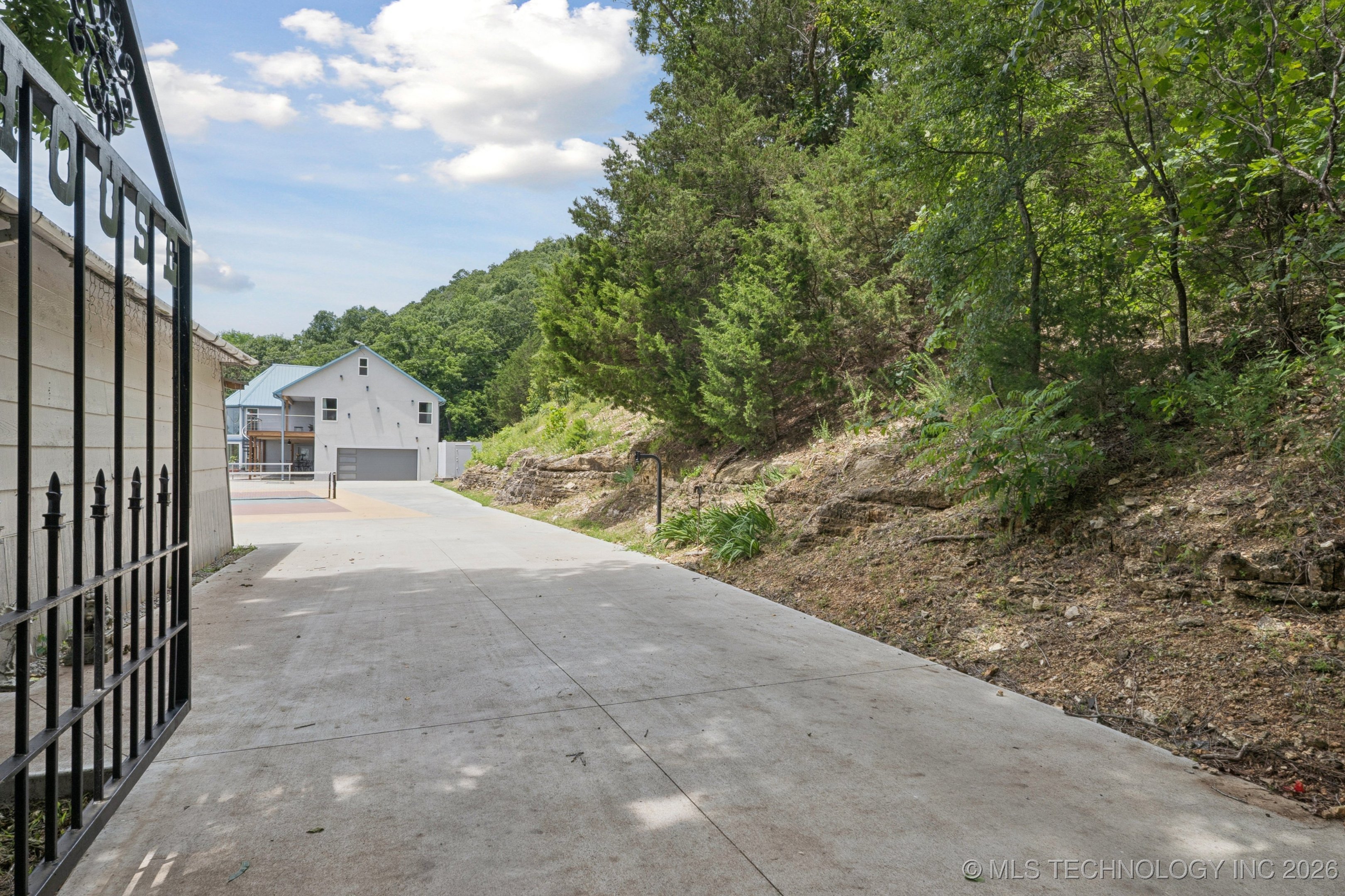 662 Se 4439 Loop Property Photo 73